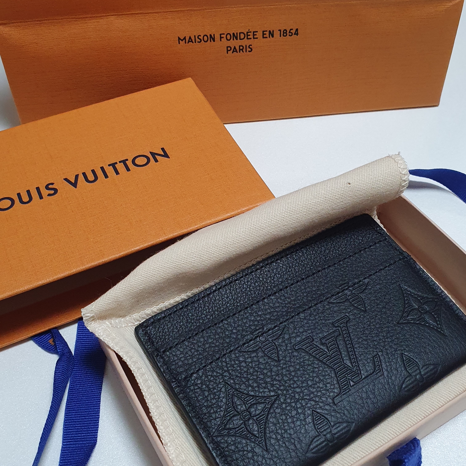 Louis Vuitton Porte Cartes Double Card Holder Black 착용 스타일