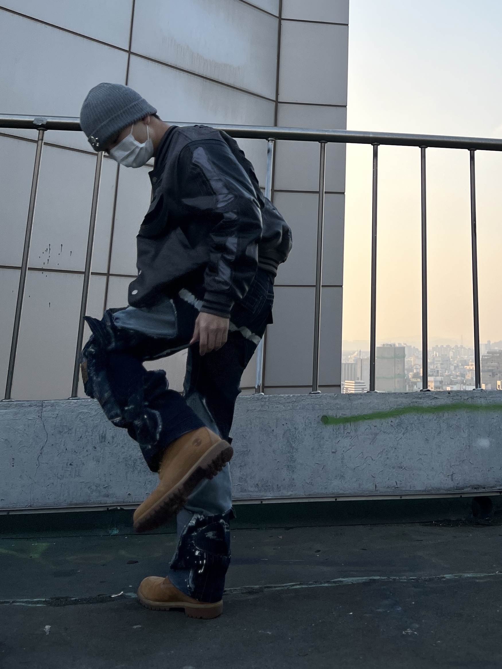 Surgery Clover Logo Beanie Ver.2 Grey, Timberland Premium 6 inch Waterproof Boot Wheat Nubuck - Wide 착용 스타일 - 1