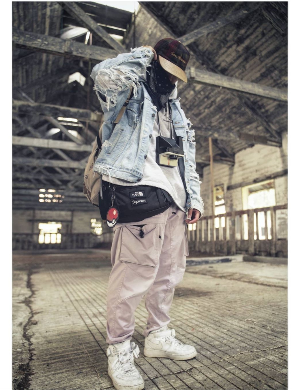 Nike Air Force 1 High '07 Triple White 착용 스타일