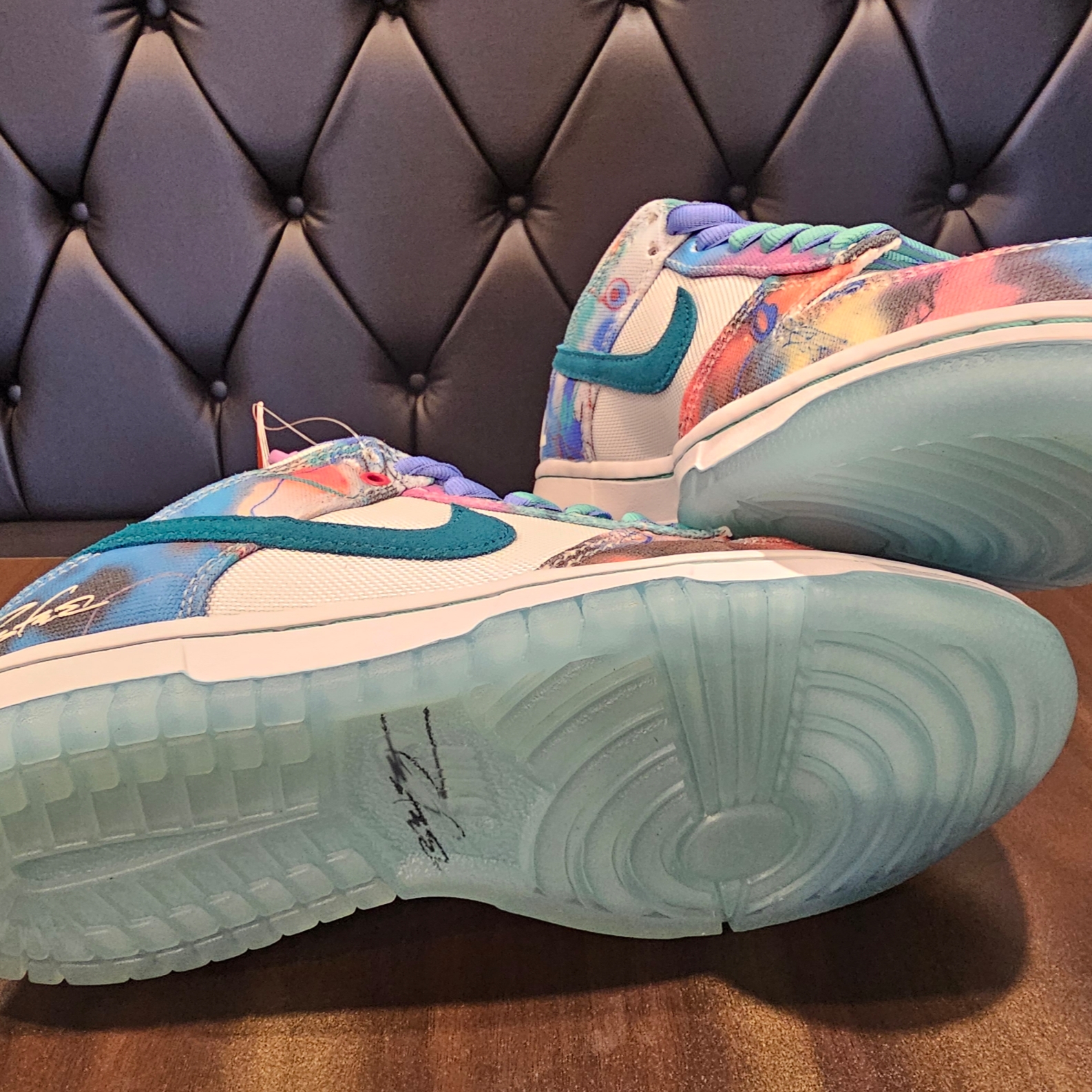 Nike x Futura Laboratories SB Dunk Low OG QS White and Geode Teal 착용 스타일 - 4