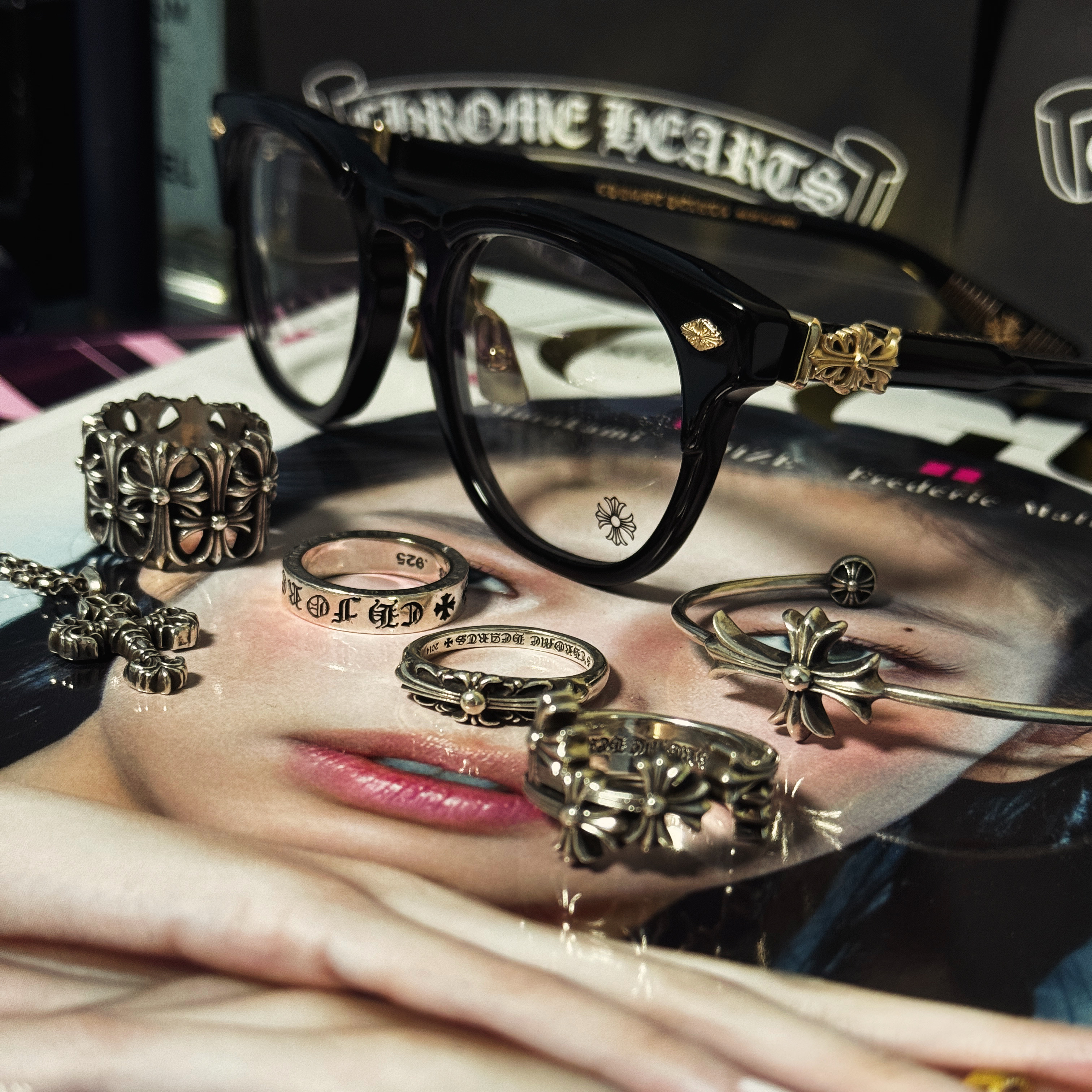 Chanel Platinum Egoiste Eau De Toilette 100ml, Chrome Hearts Rodsicle Black 18K Gold Plated 착용 스타일