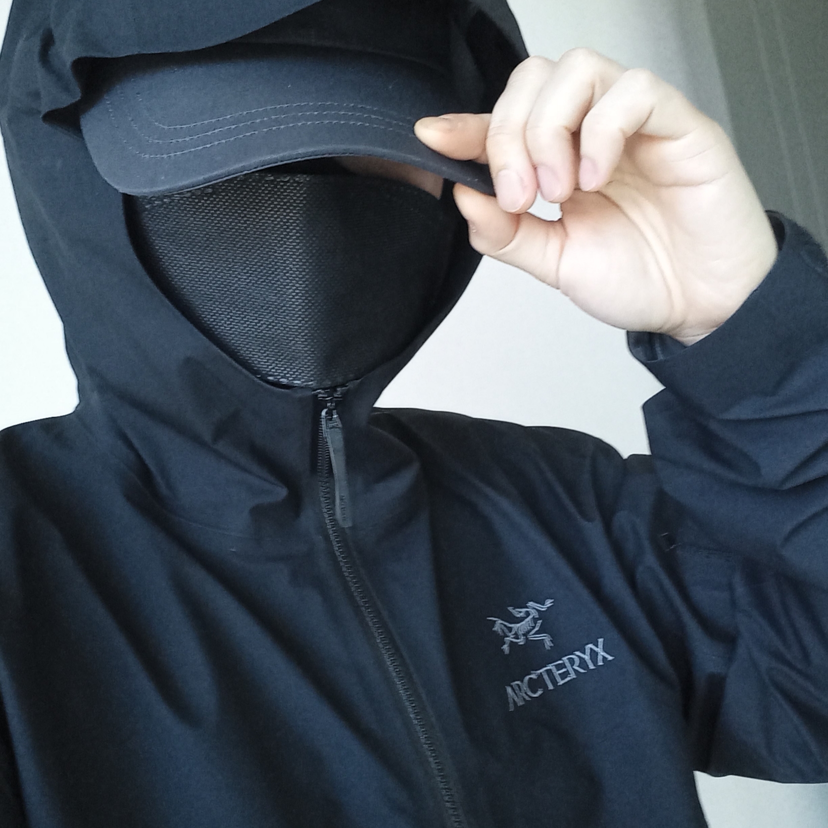 Arc'teryx Gamma Pants Black, Arc'teryx Captive Split T-Shirt Atmos 착용 스타일 - 8