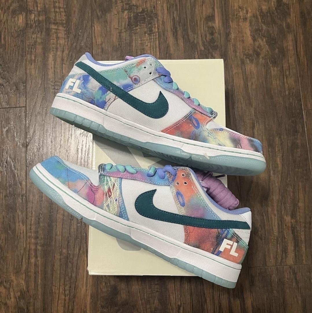 Nike x Futura Laboratories SB Dunk Low OG QS White and Geode Teal 착용 스타일 - 2