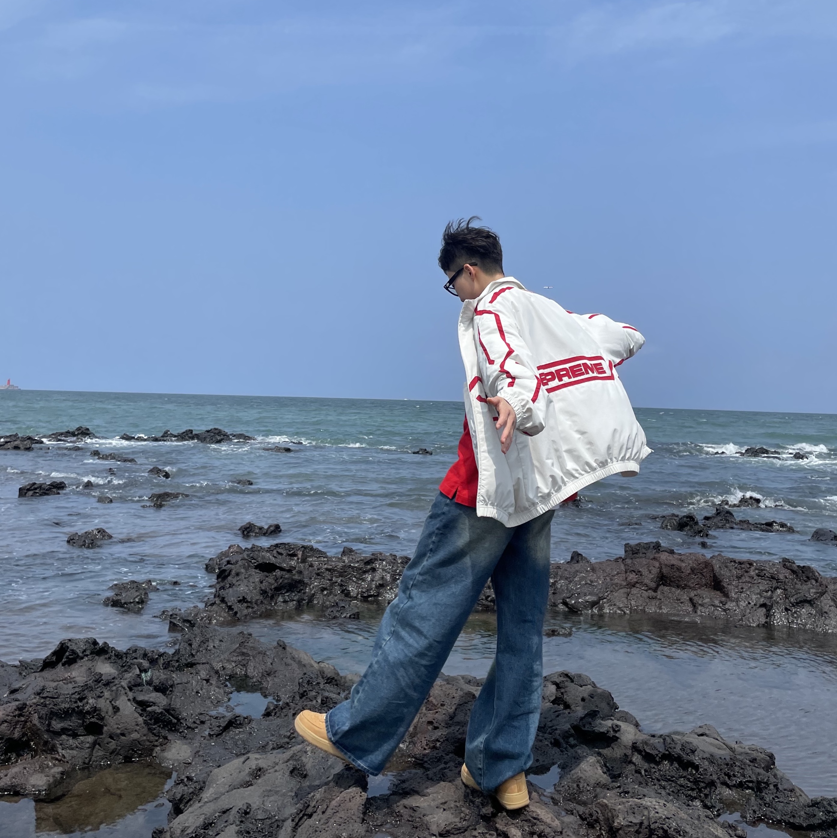 Supreme Inset Link Track Jacket Light Grey - 24SS, Nike x Supreme Air Force 1 Low Flax 착용 스타일 - 1