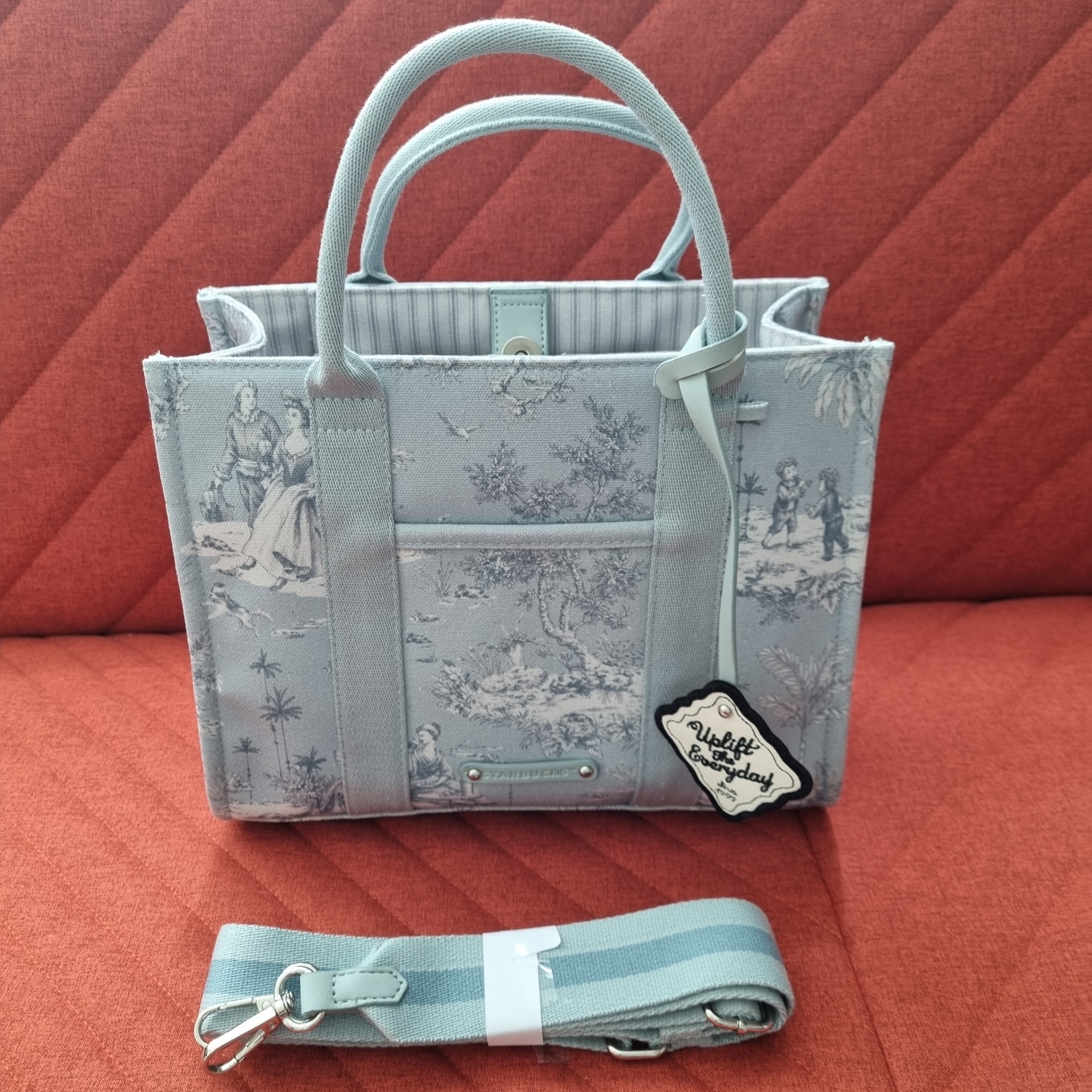 Starbucks French Summer Picnic Tote Bag 착용 스타일 - 2