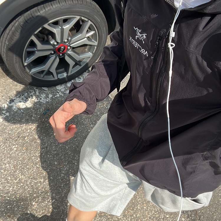 Arc'teryx Squamish Hoody Black 착용 스타일 - 2