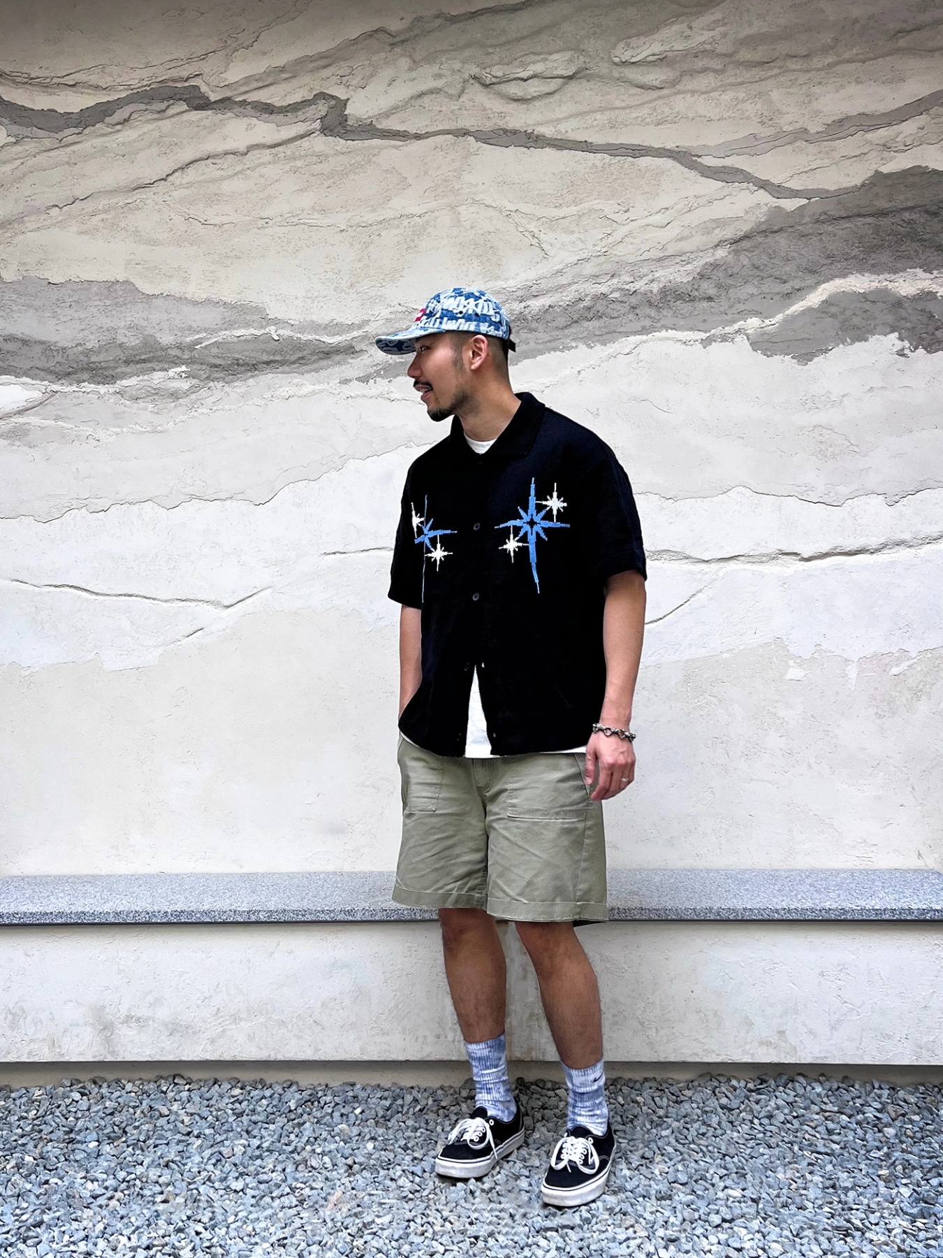 Supreme Fat Tip Jacquard Denim Camp Cap Blue - 22SS, Vans Vault OG Authentic LX Black 착용 스타일 - 2