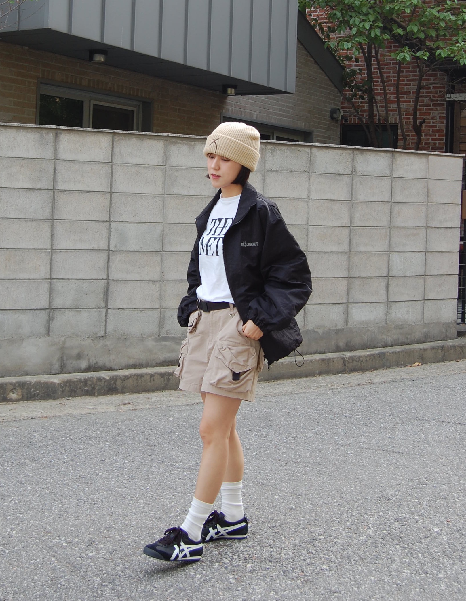 Onitsuka Tiger Mexico 66 Black White 착용 스타일 - 1