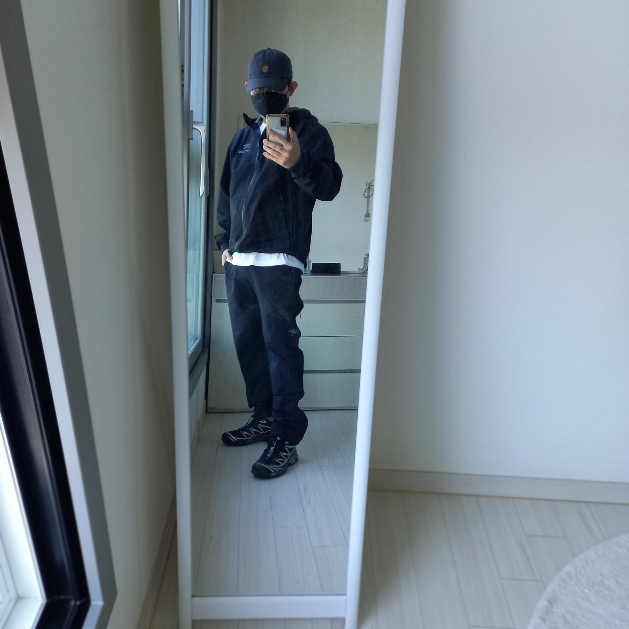Arc'teryx Gamma Pants Black, Arc'teryx Captive Split T-Shirt Atmos 착용 스타일 - 6