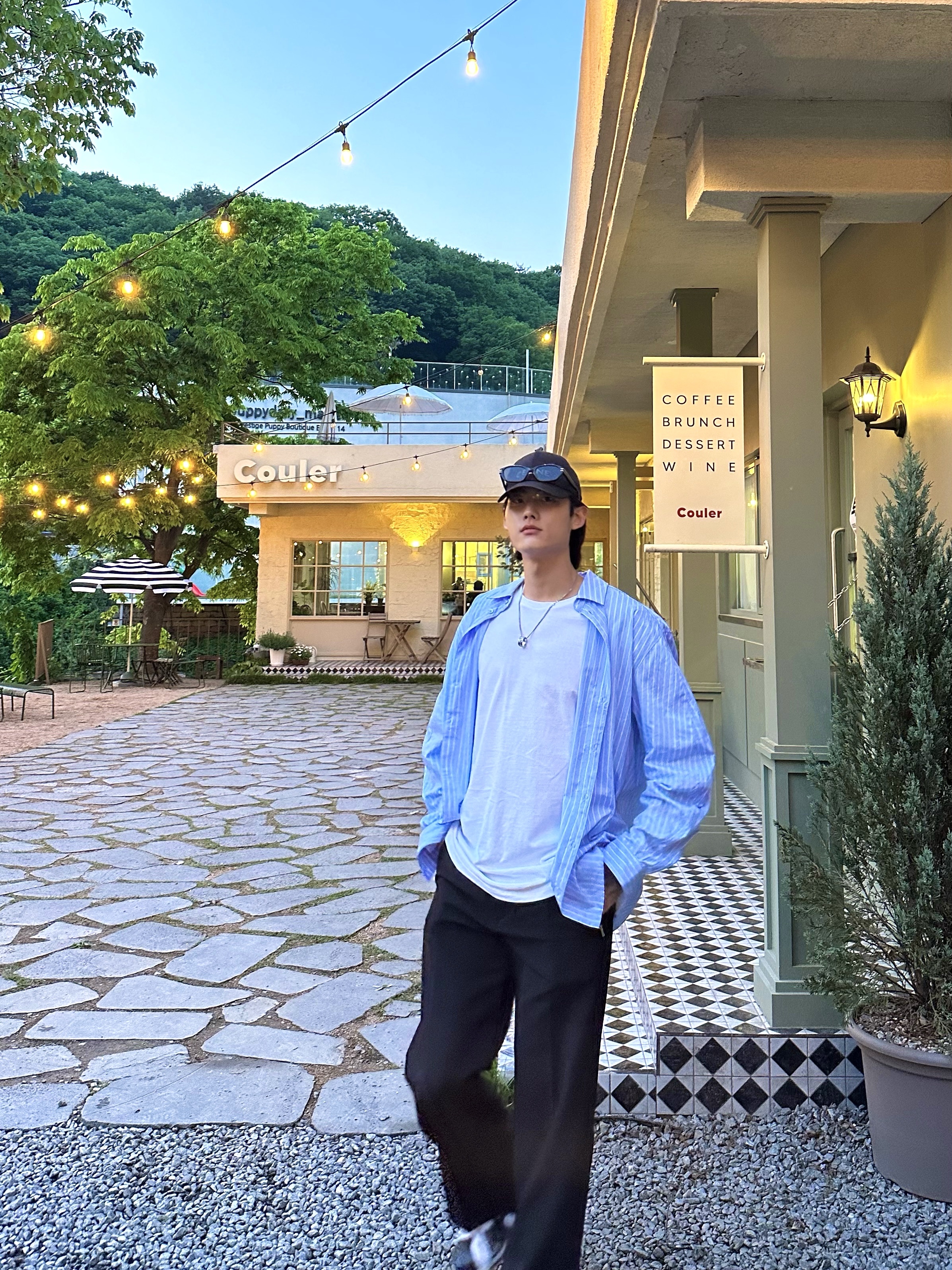 Celine Baseball Cap in Cotton Black 착용 스타일 - 2