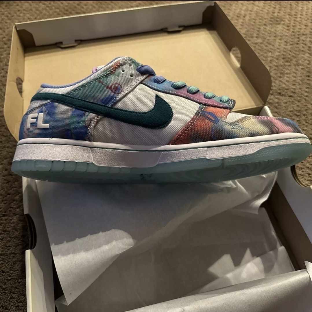 Nike x Futura Laboratories SB Dunk Low OG QS White and Geode Teal 착용 스타일 - 1