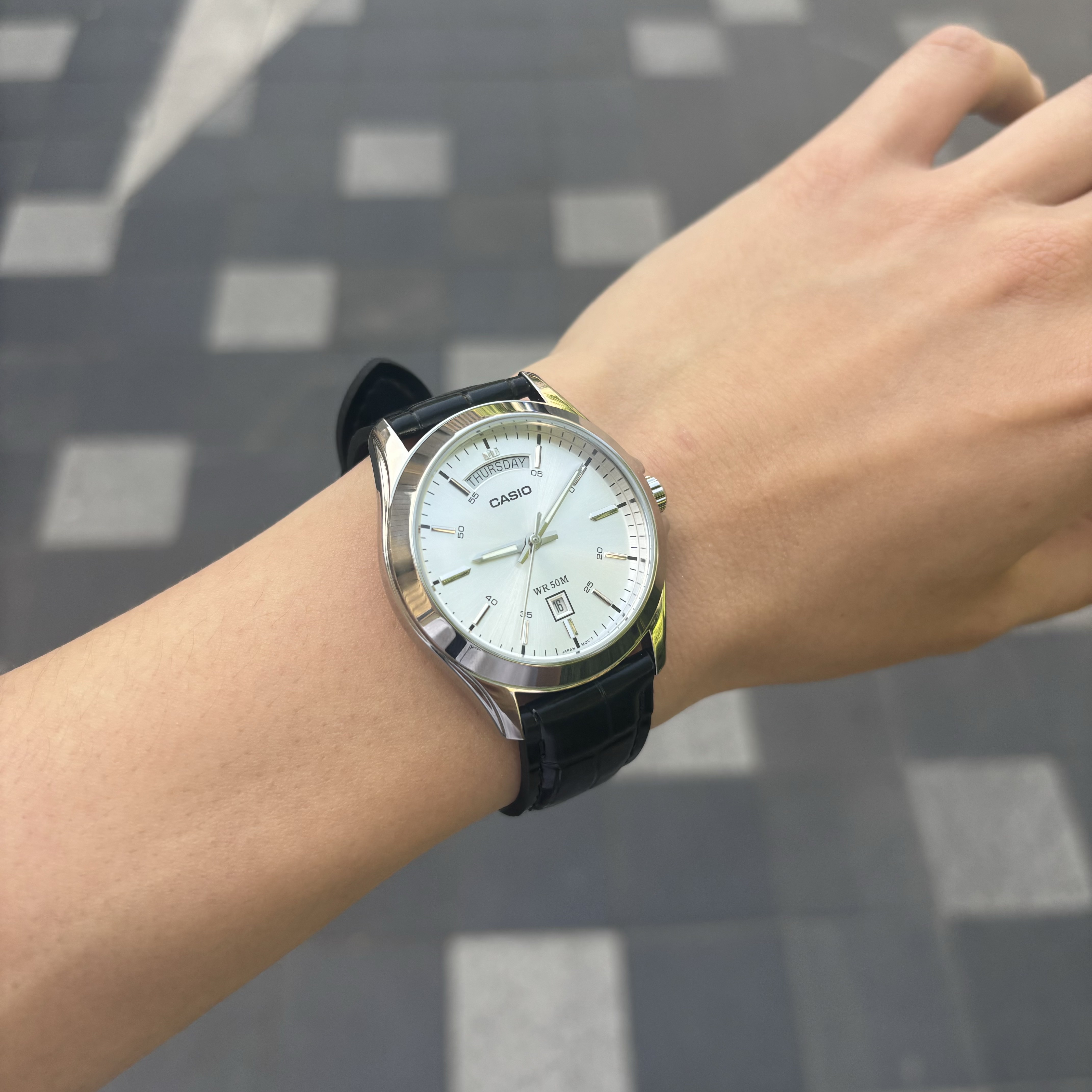 Casio MTP-1370L-7AVDF 착용 스타일 - 1
