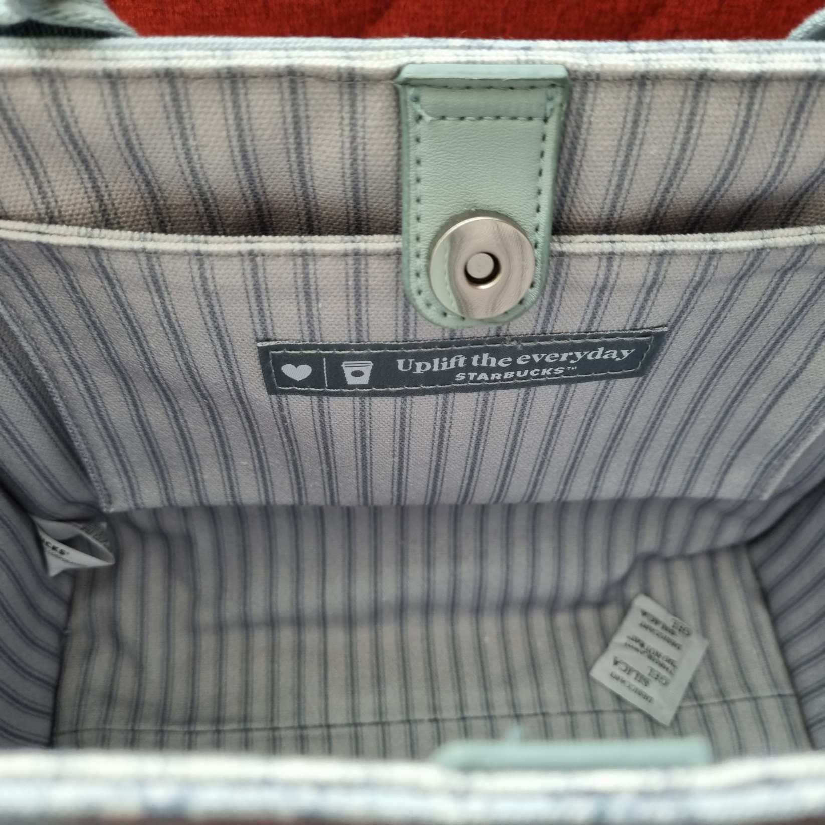 Starbucks French Summer Picnic Tote Bag 착용 스타일 - 3