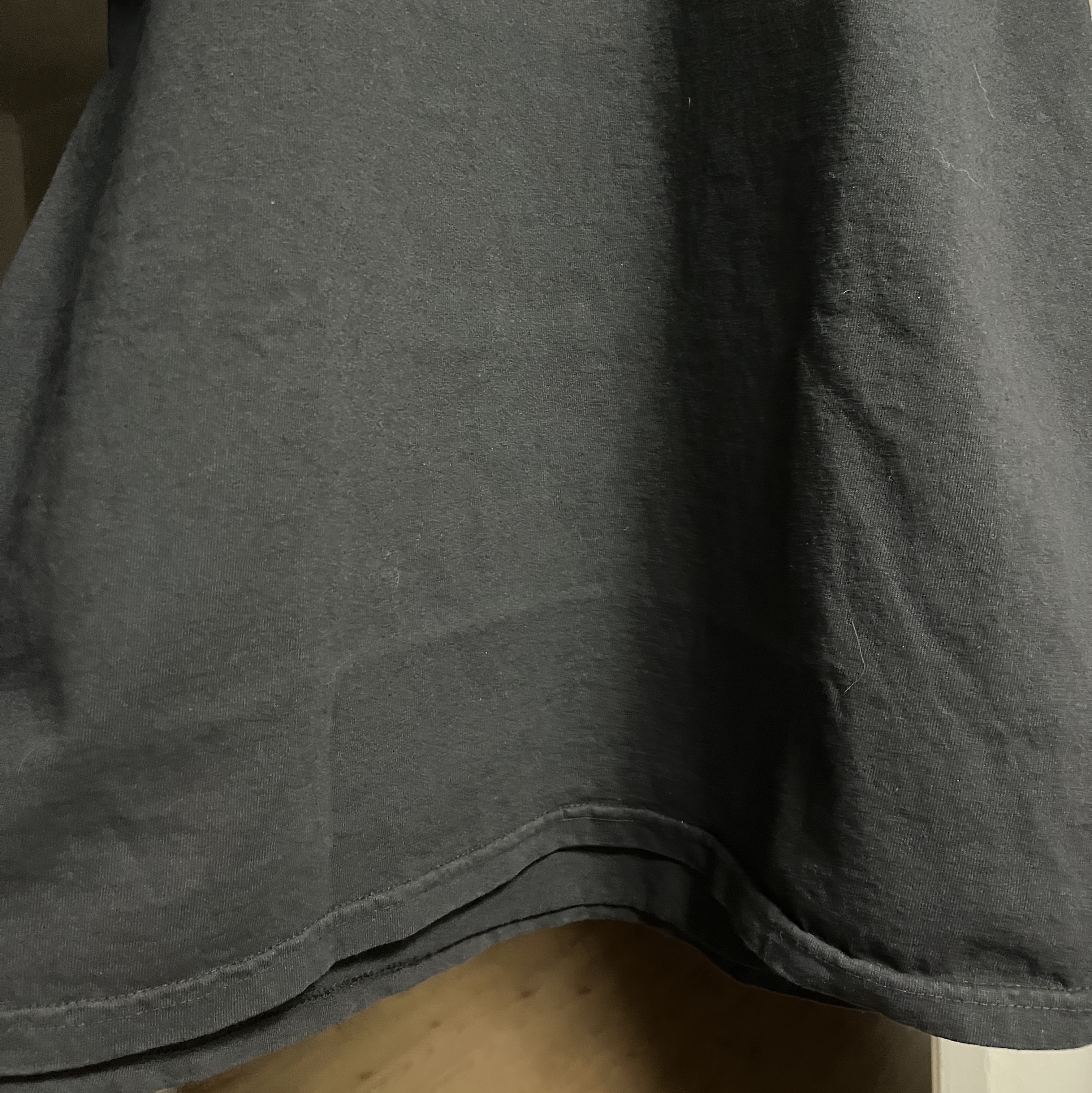 Stussy 8 Ball Pigment Dyed T-Shirt Black 착용 스타일 - 2
