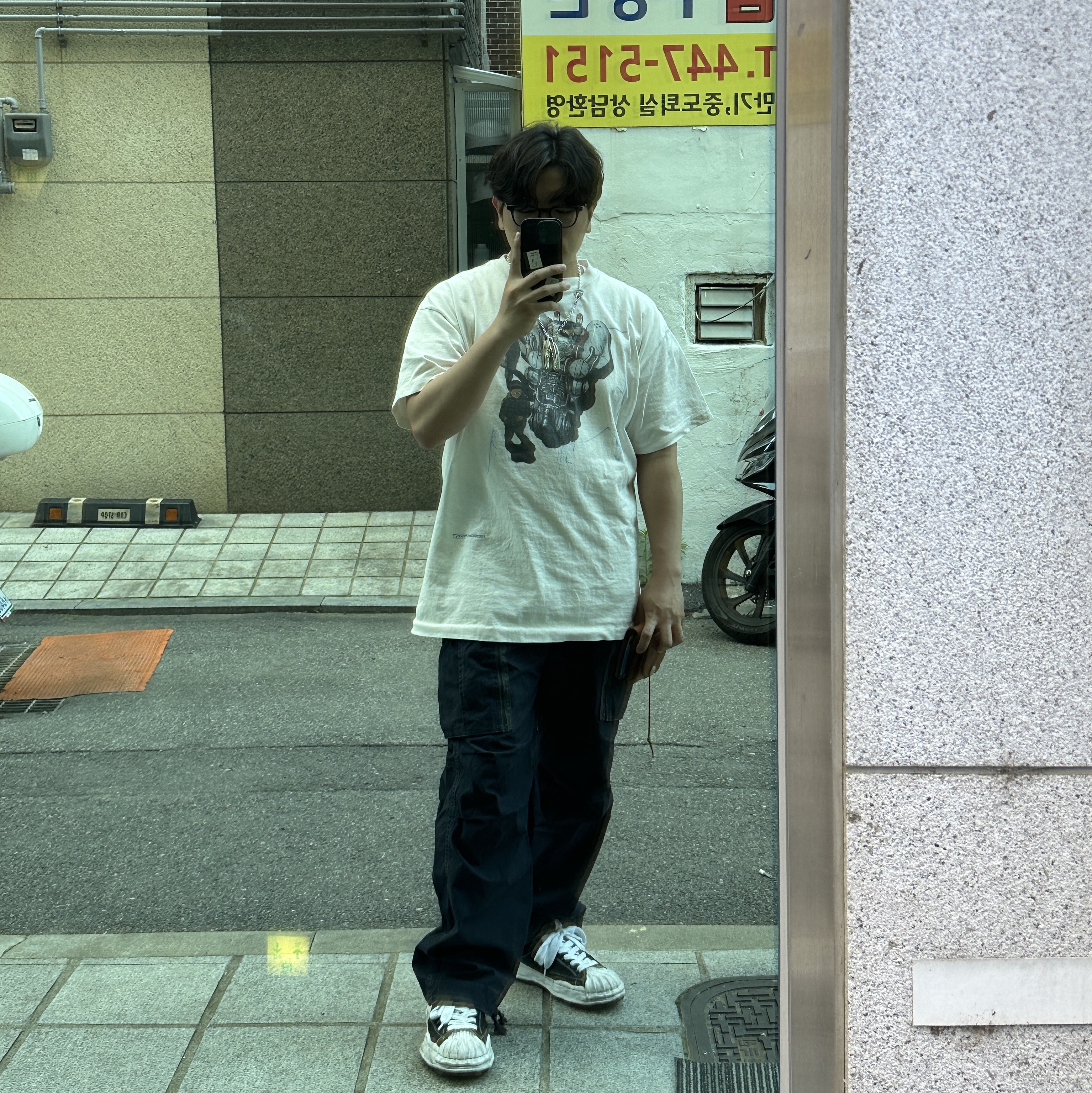 Maison Mihara Yasuhiro Blakey OG Sole Canvas Low-top Sneakers Black White, Saint Mxxxxxx x Freedom Bike S/S T-Shirt White - 24SS 착용 스타일