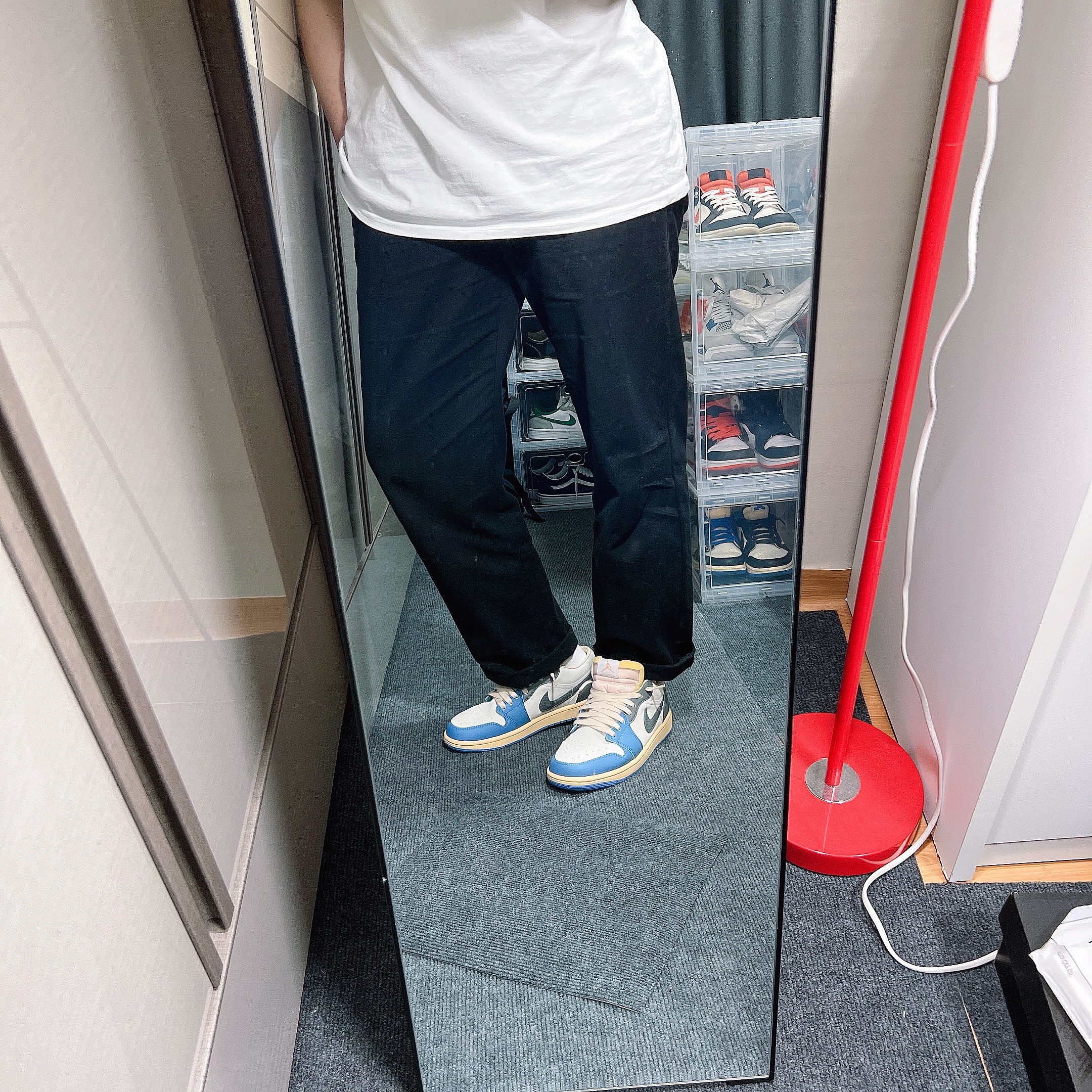 Jordan 1 Low SE Tokyo 96 착용 스타일 - 8