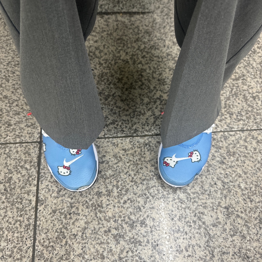 Nike x Hello Kitty Air Presto University Blue 착용 스타일