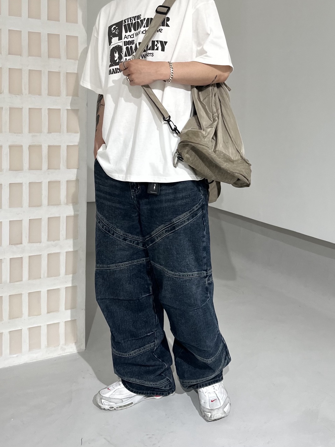 Nike x Supreme Shox Ride 2 SP White 착용 스타일