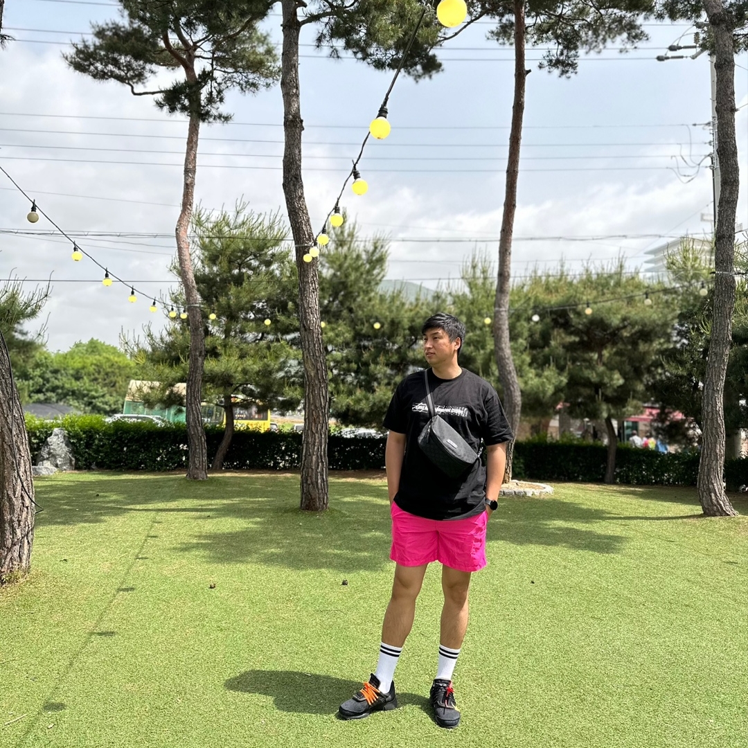 Gucci GG Fabric Waist Bag Black, Nike x Off-White Air Presto Black 착용 스타일