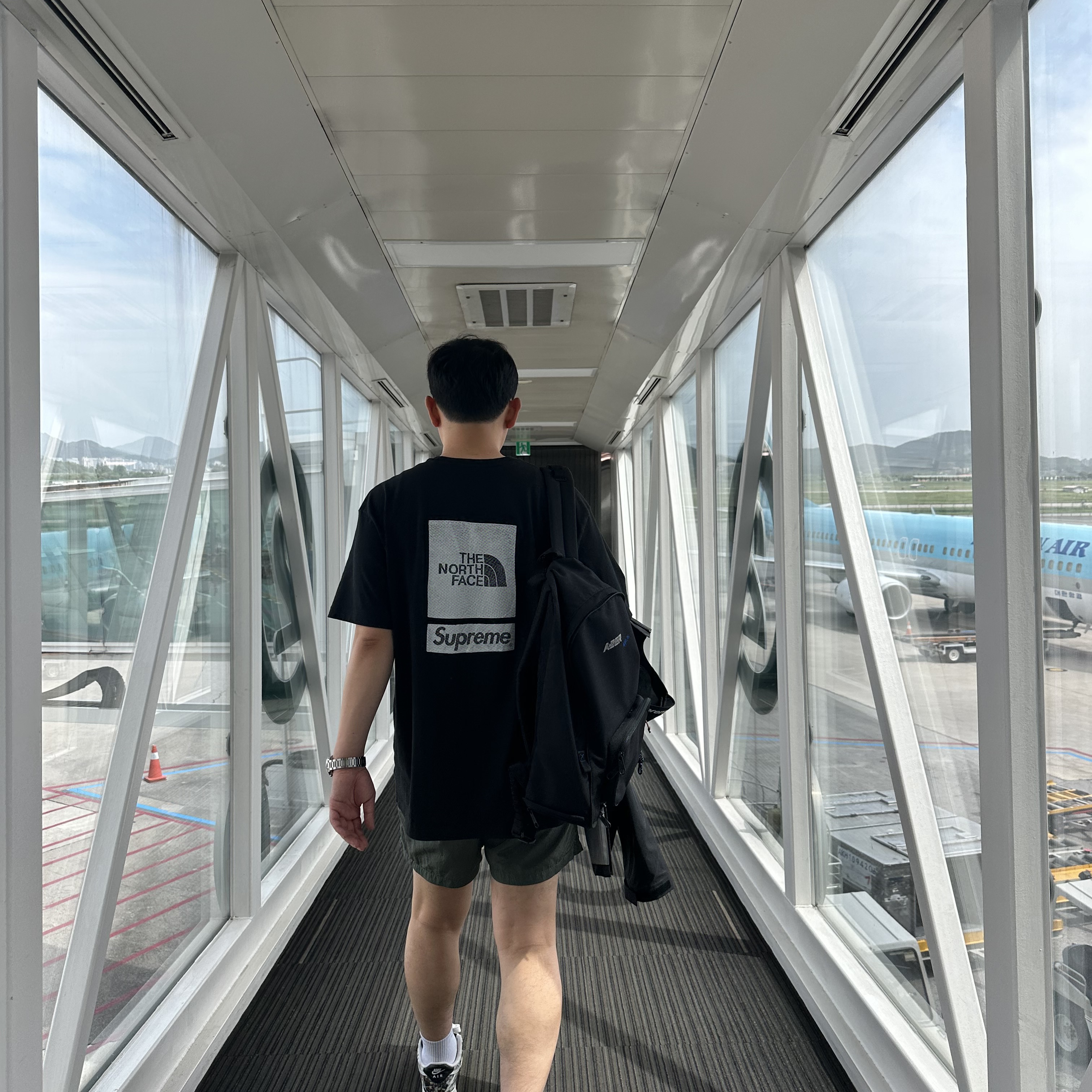 Nike x Kim Jones Oversized T-Shirt Circuit Orange - US/EU, Nike x Stussy Shorts Black (FJ9167-010) 착용 스타일 - 4