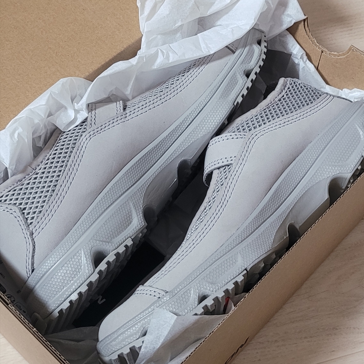 Salomon RX Marie Jeanne Ghost Gray 착용 스타일