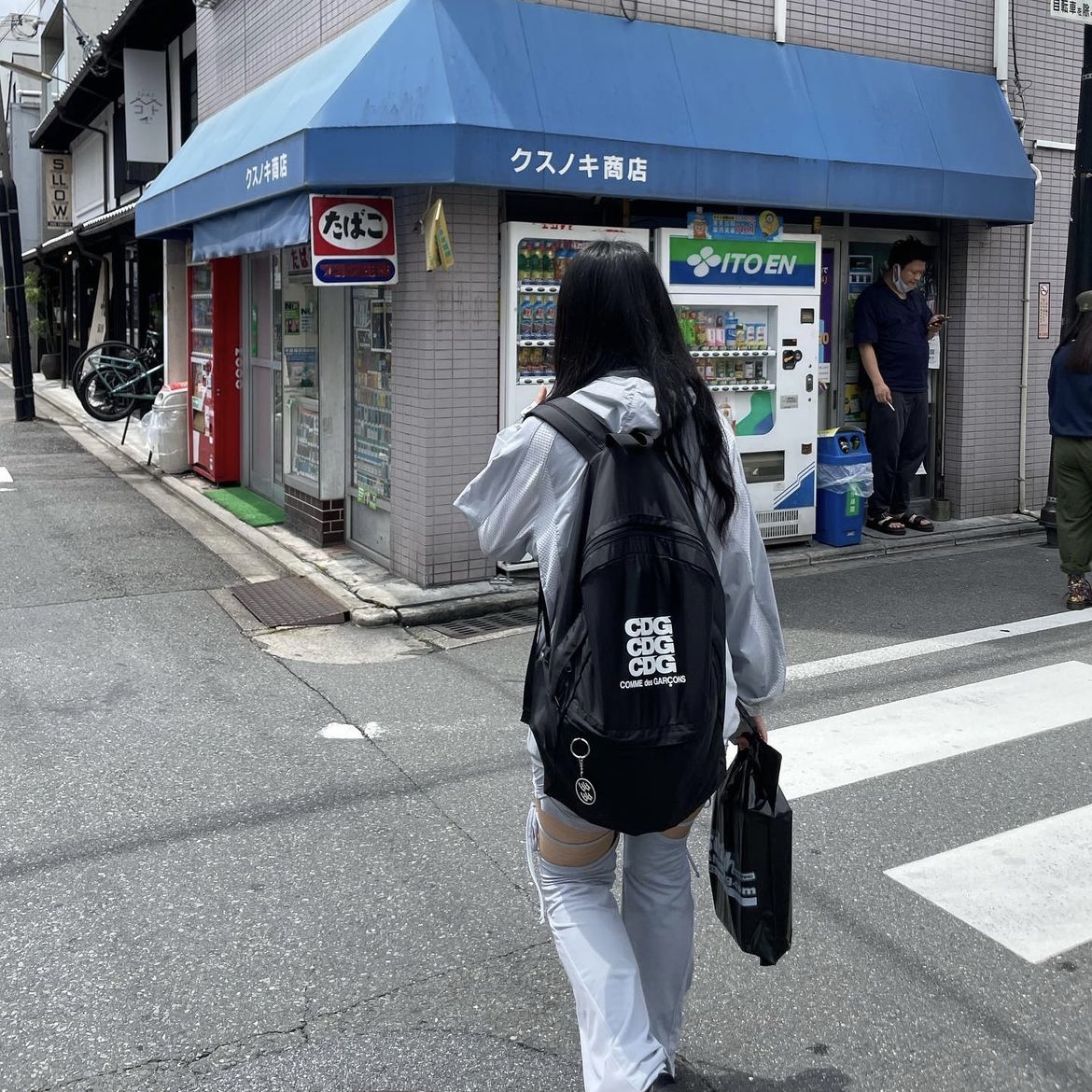 Sansan Gear Running Jacket Sky Blue - 23SS, CDG Backpack Black 착용 스타일