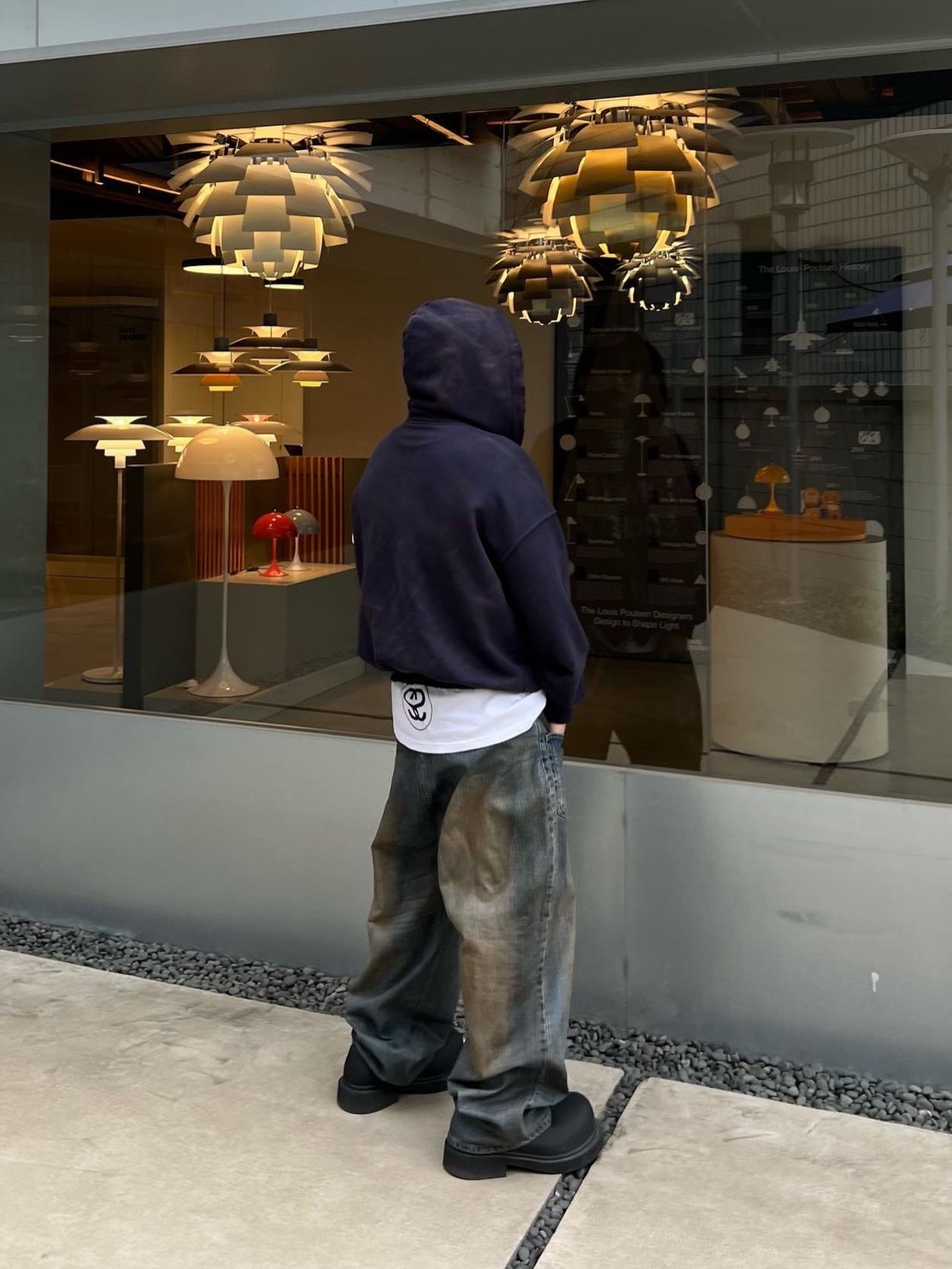 Project G/R Coated Backward Denim Pants Blue 착용 스타일