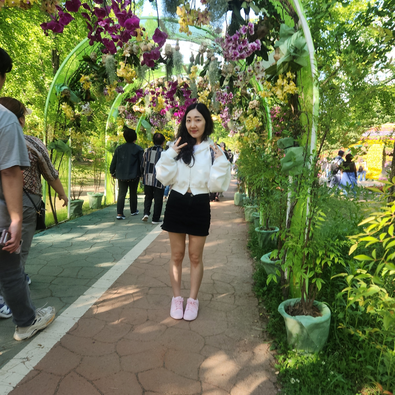 (GS) 나이키 덩크 로우 SE 프리즘 핑크 착용 스타일 - 3