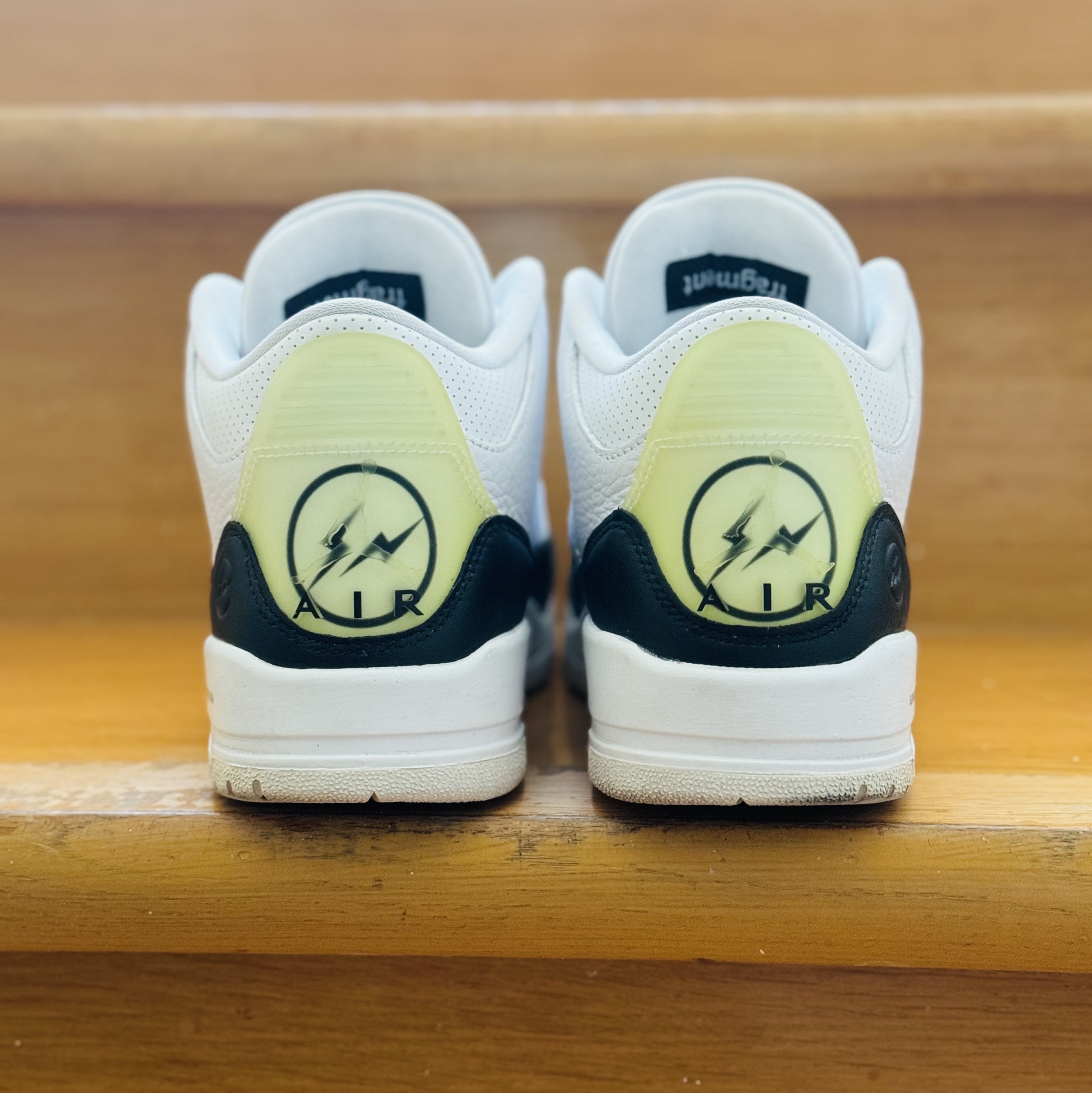Jordan 3 x Fragment Retro SP White Black 착용 스타일 - 1
