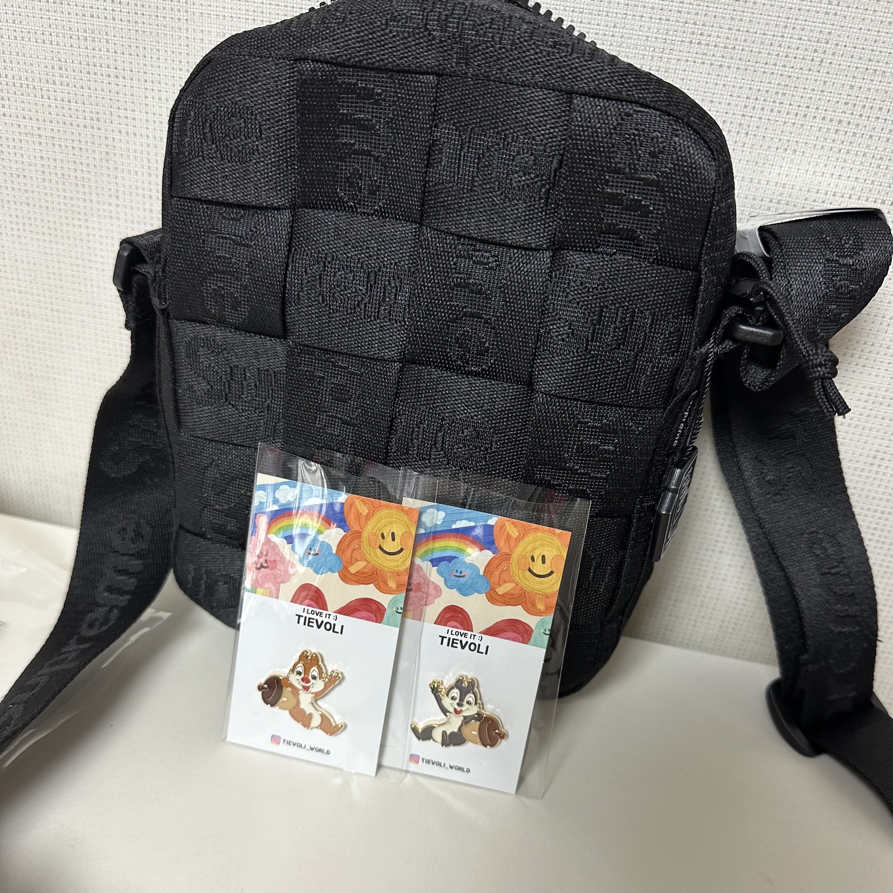 Supreme Woven Shoulder Bag Black - 23SS 착용 스타일
