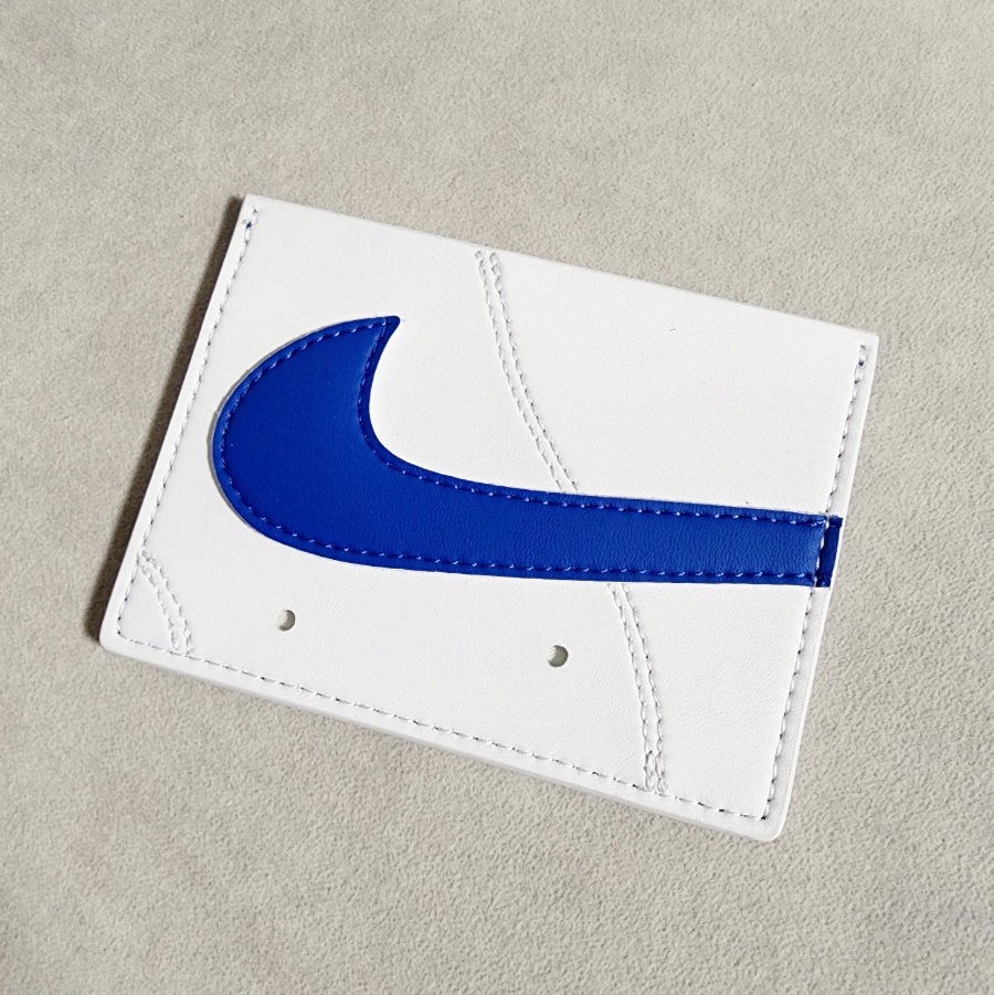 Nike Icon Air Force 1 Card Wallet White 착용 스타일 - 1