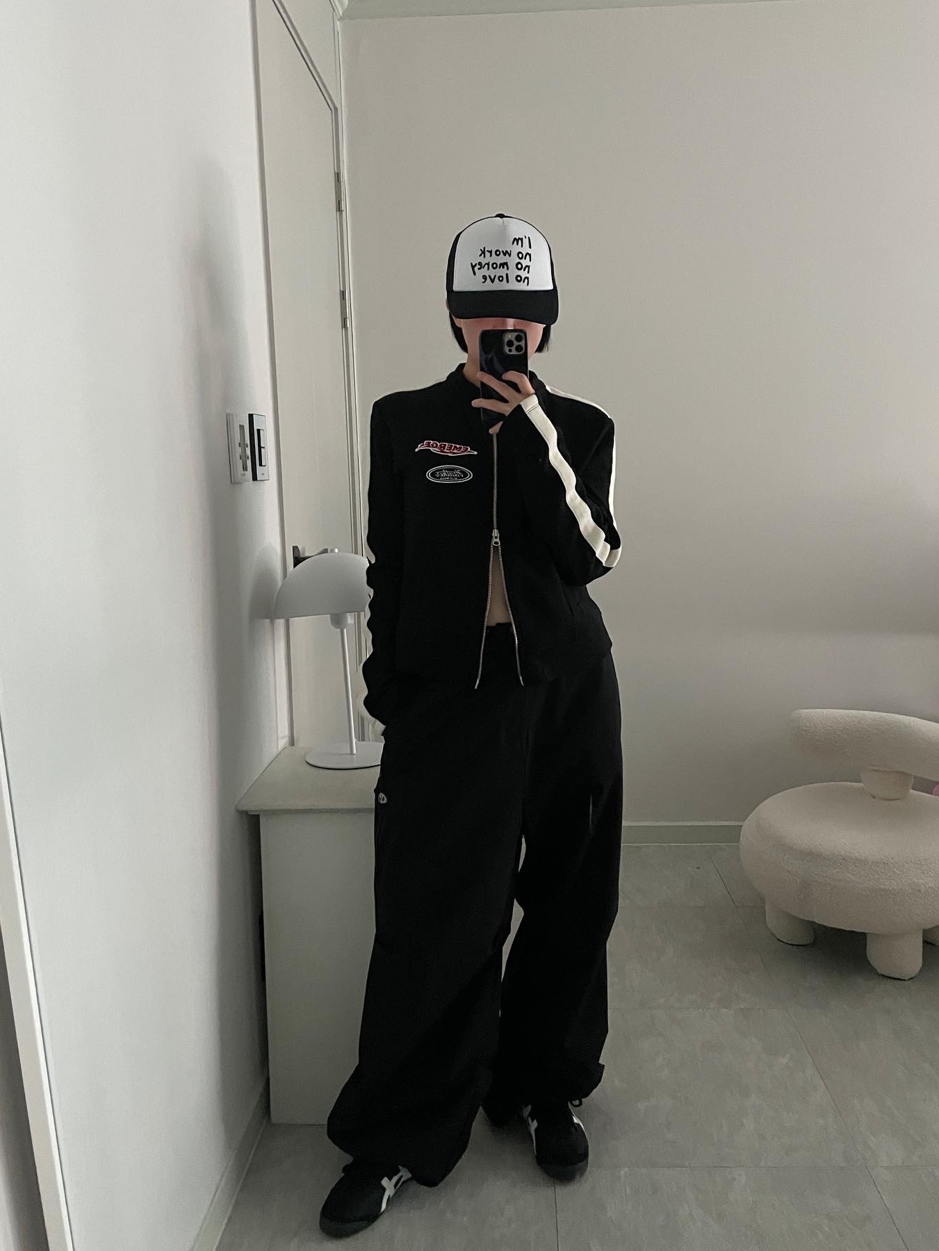 Onitsuka Tiger Mexico 66 Black White, (W) Coyseio Strap Line Pants Black 착용 스타일 - 1