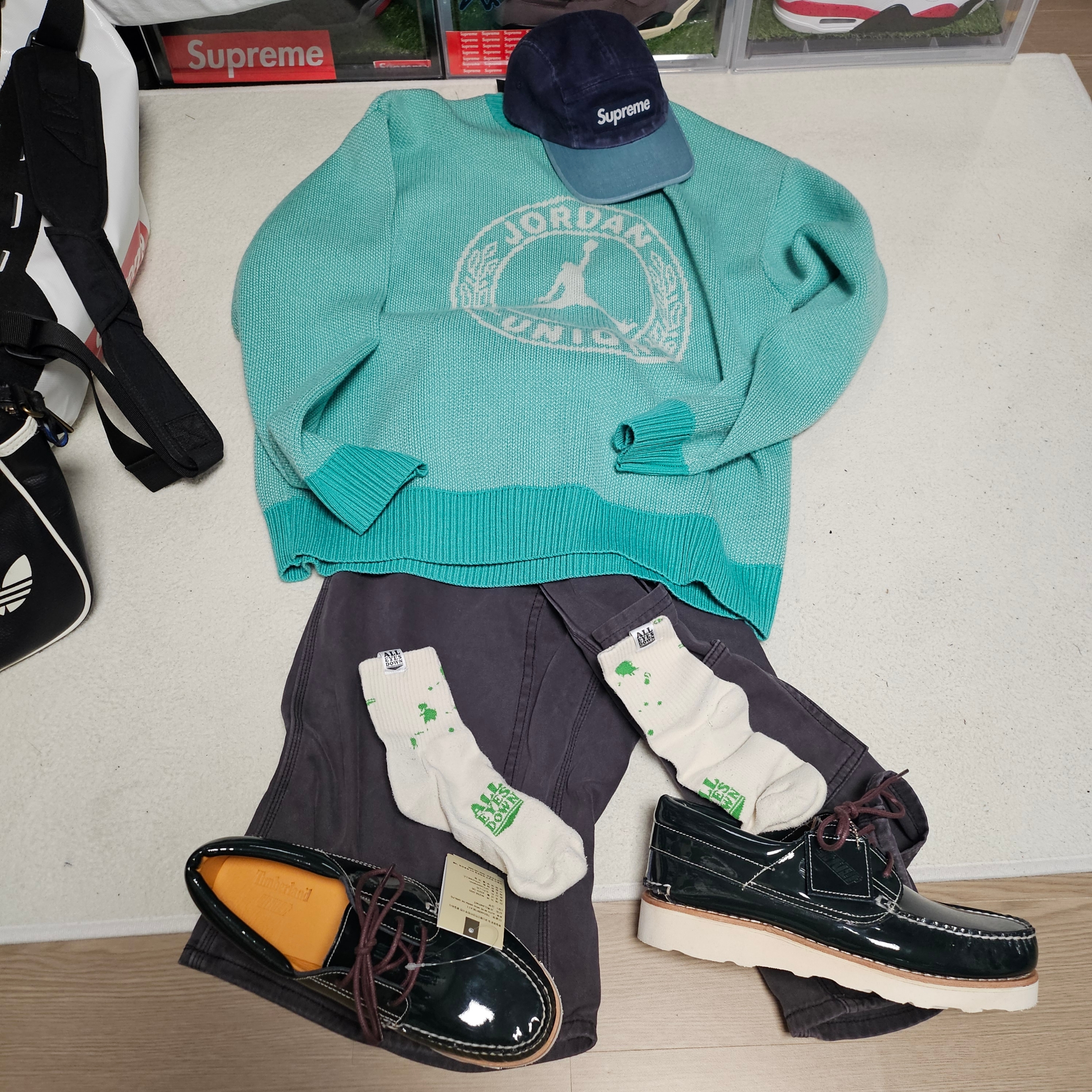 Supreme Pigment 2-Tone Camp Cap Navy - 24SS, Jordan x Union Sweater Kinetic Green - Asia 착용 스타일 - 2