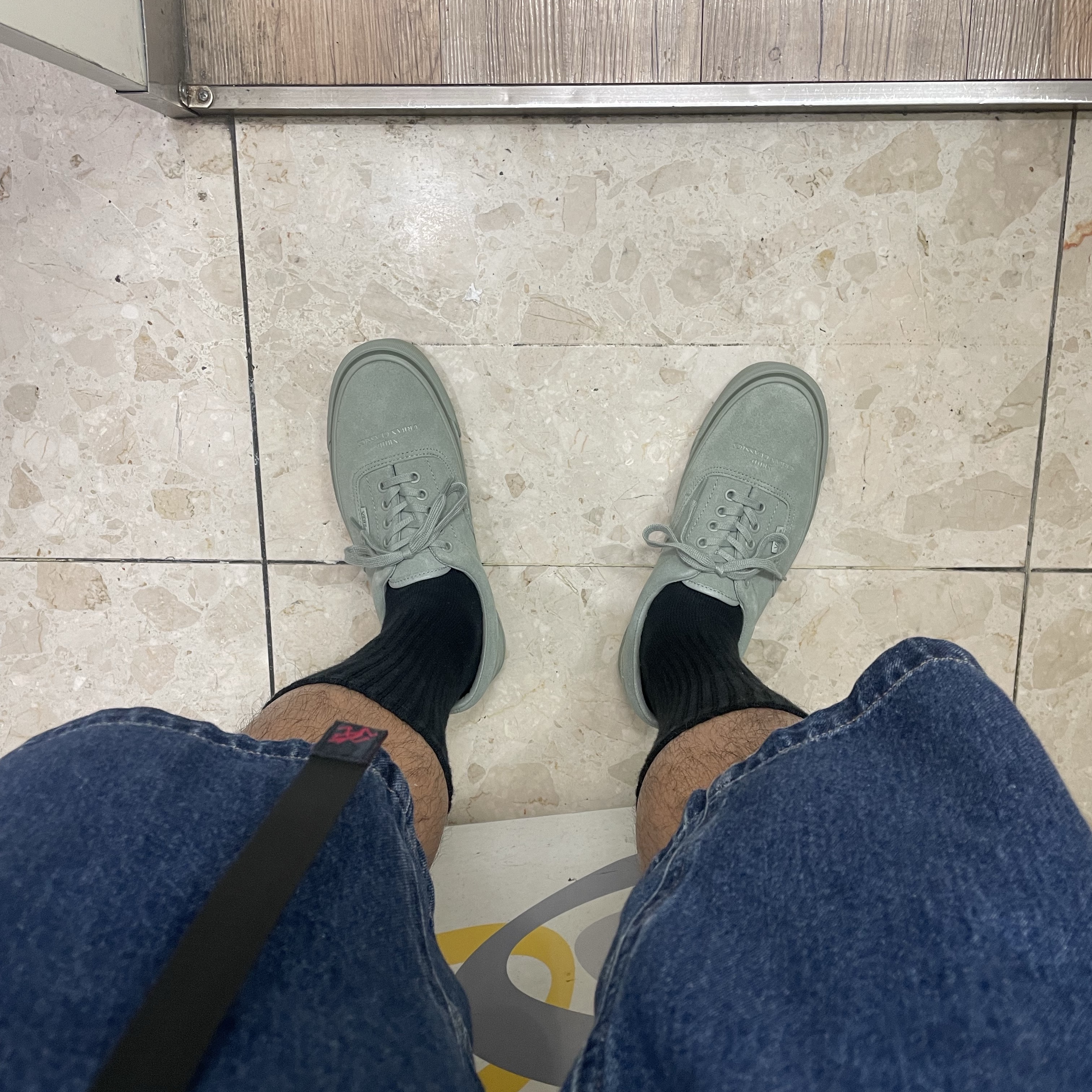 Vans x Neighborhood Era 95 DX Green 착용 스타일