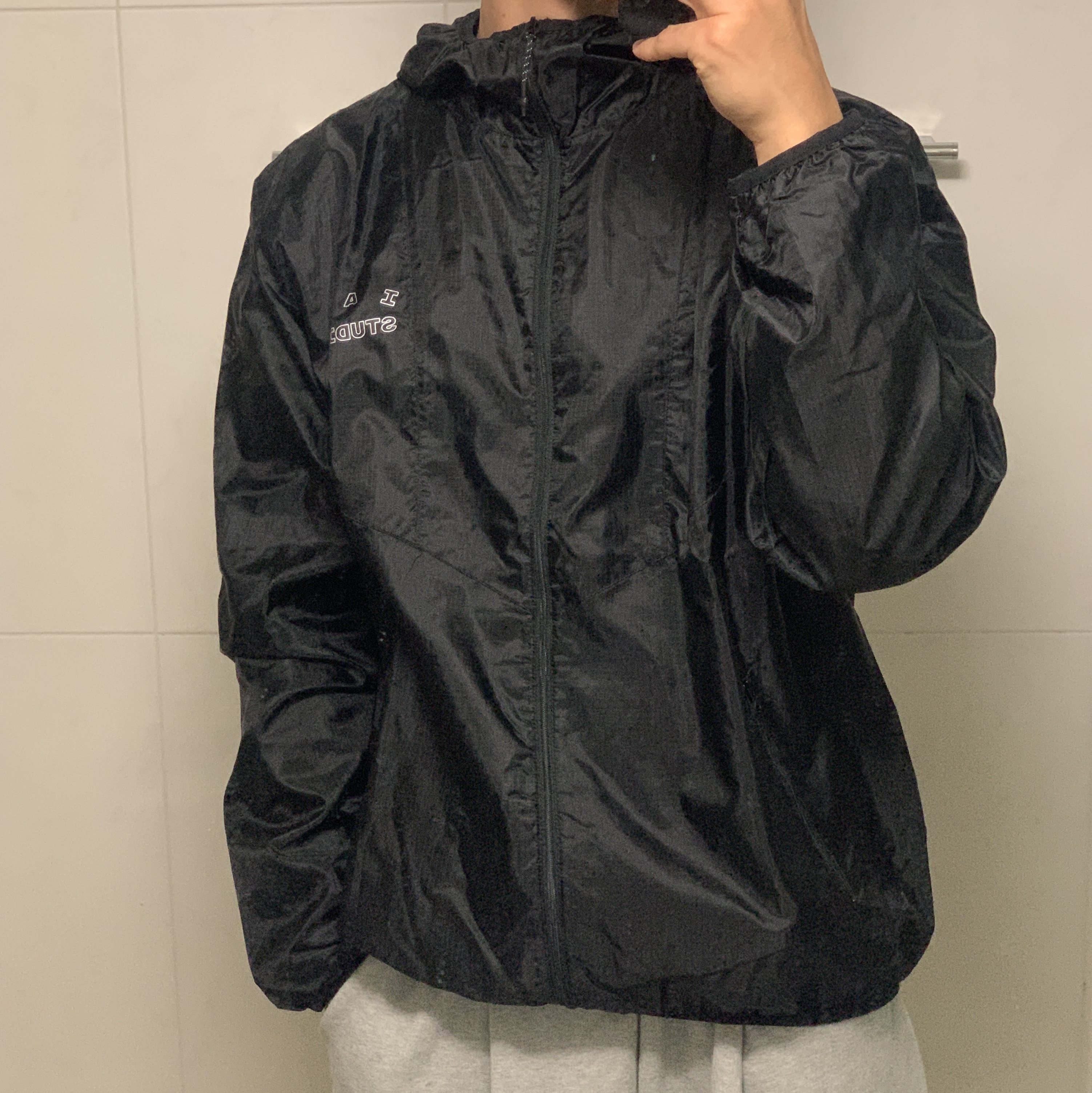 IAB Studio Ripstop Wind Jacket Black 착용 스타일