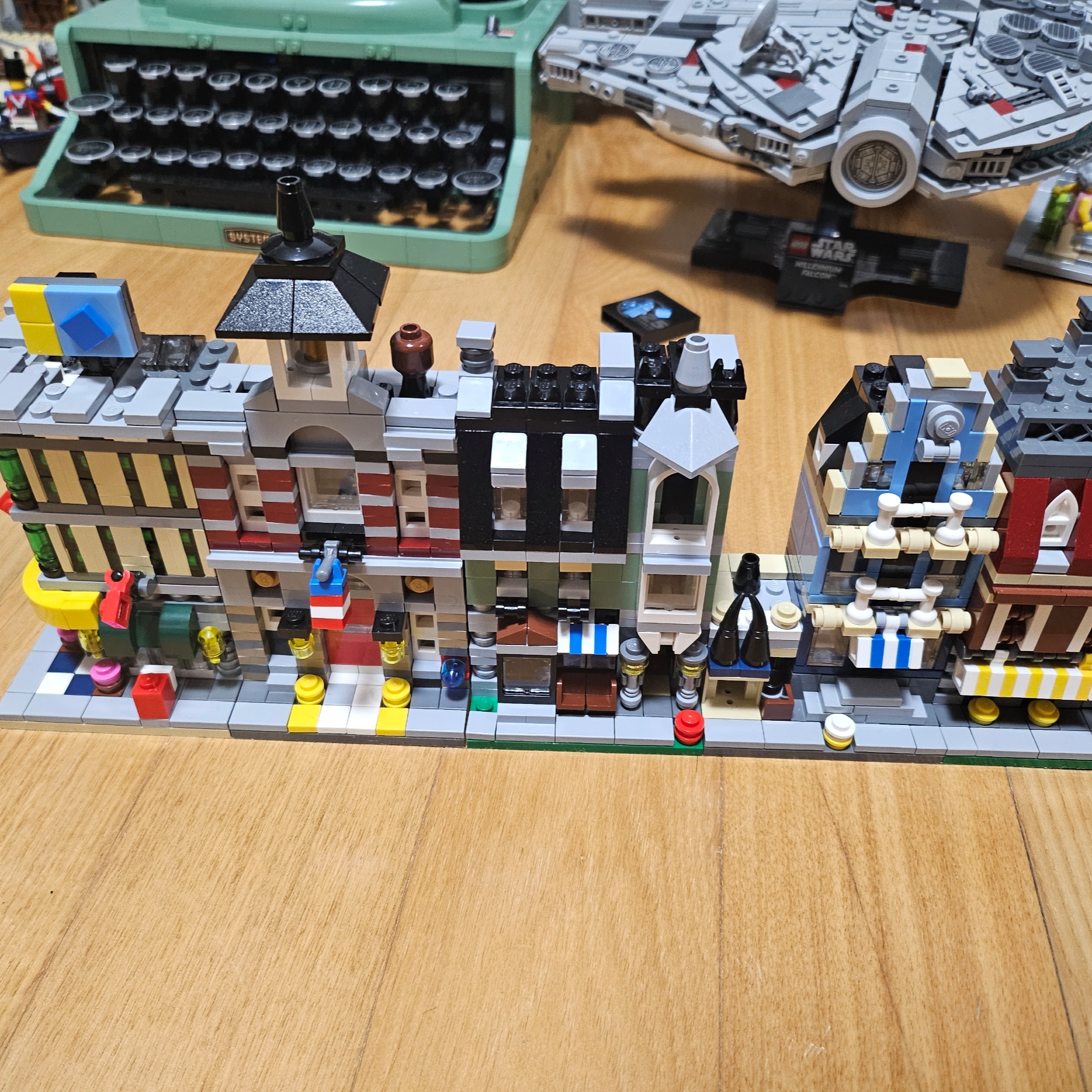 Lego Mini Modulars 착용 스타일 - 1