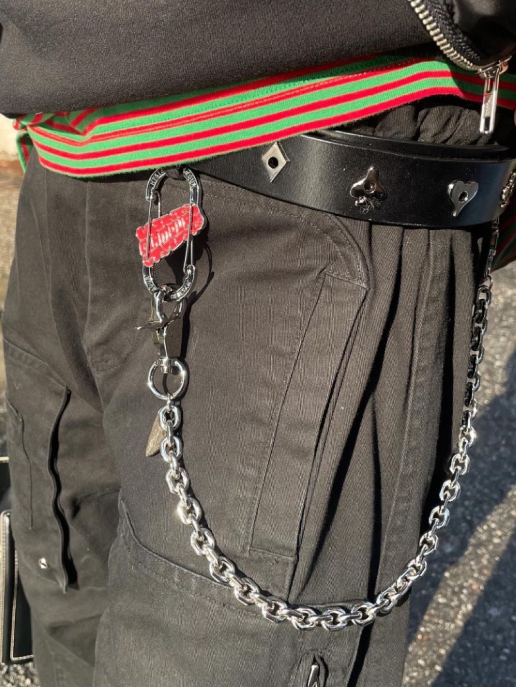 Human Made Carabiner 70mm Silver, Supreme CDW Delta Carabiner Silver - 24SS 착용 스타일 - 6
