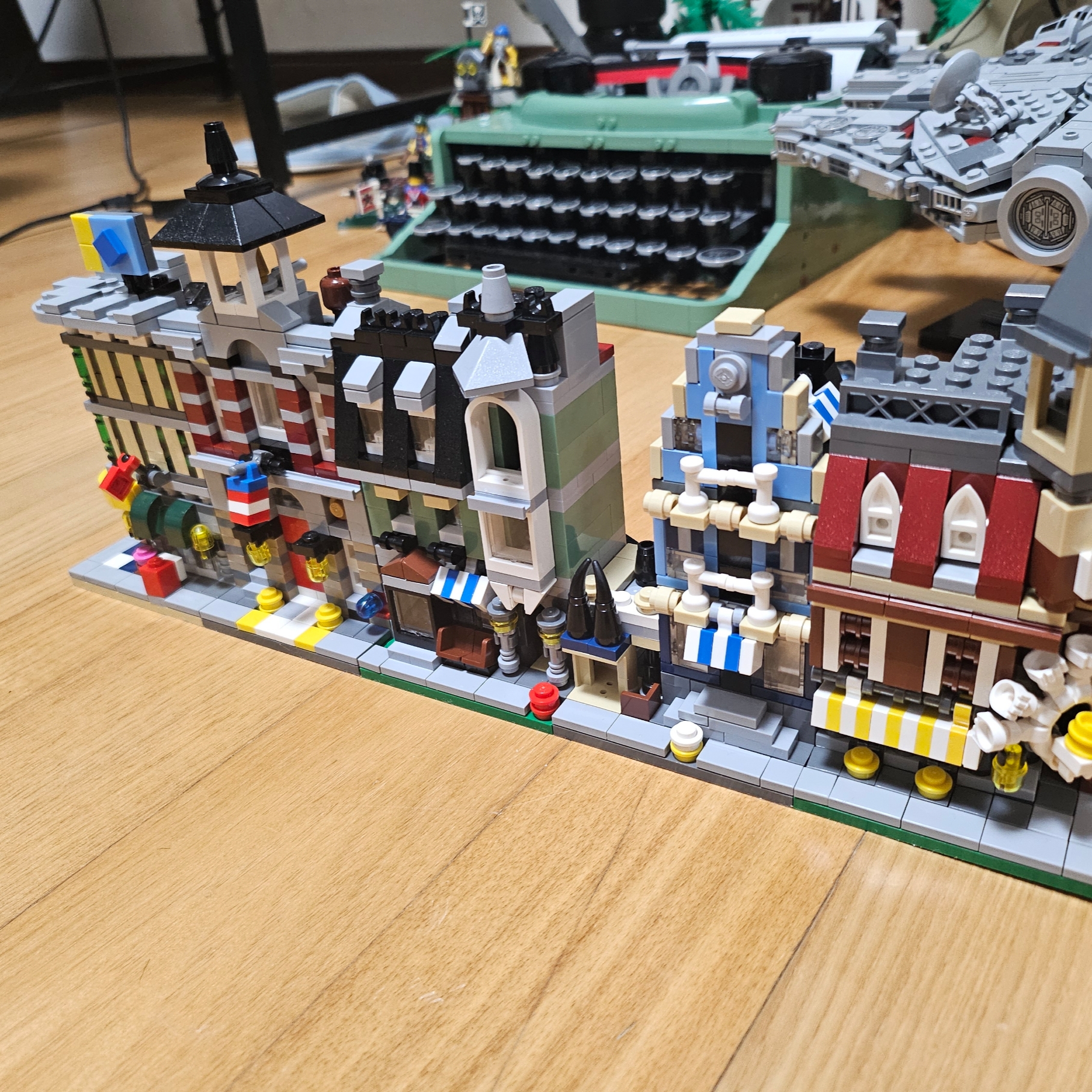 Lego Mini Modulars 착용 스타일 - 2
