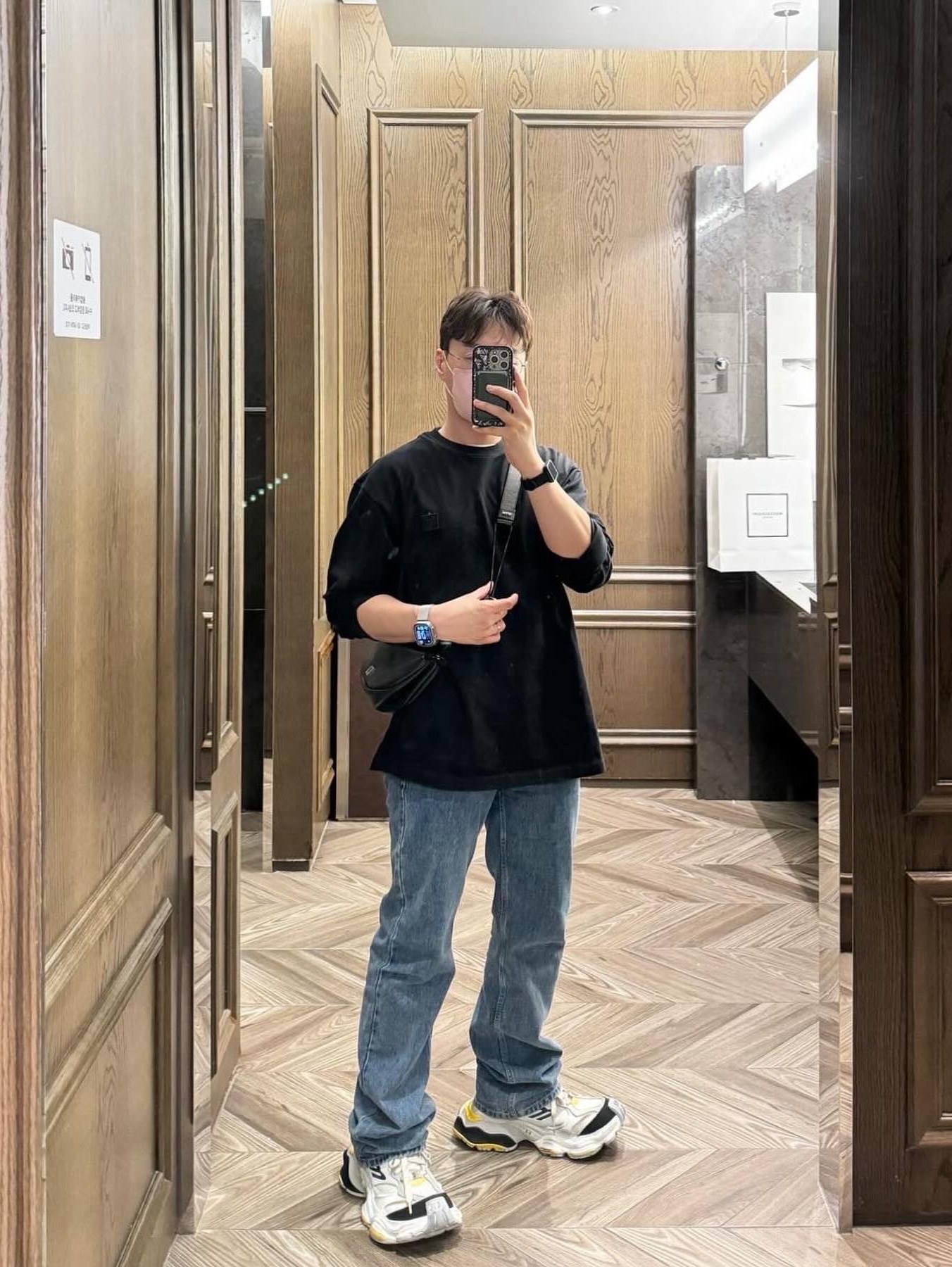 Wooyoungmi Long Straight Denim Pants Blue -23FW, Balenciaga Cargo Sneakers Grey Black Yellow 착용 스타일 - 1