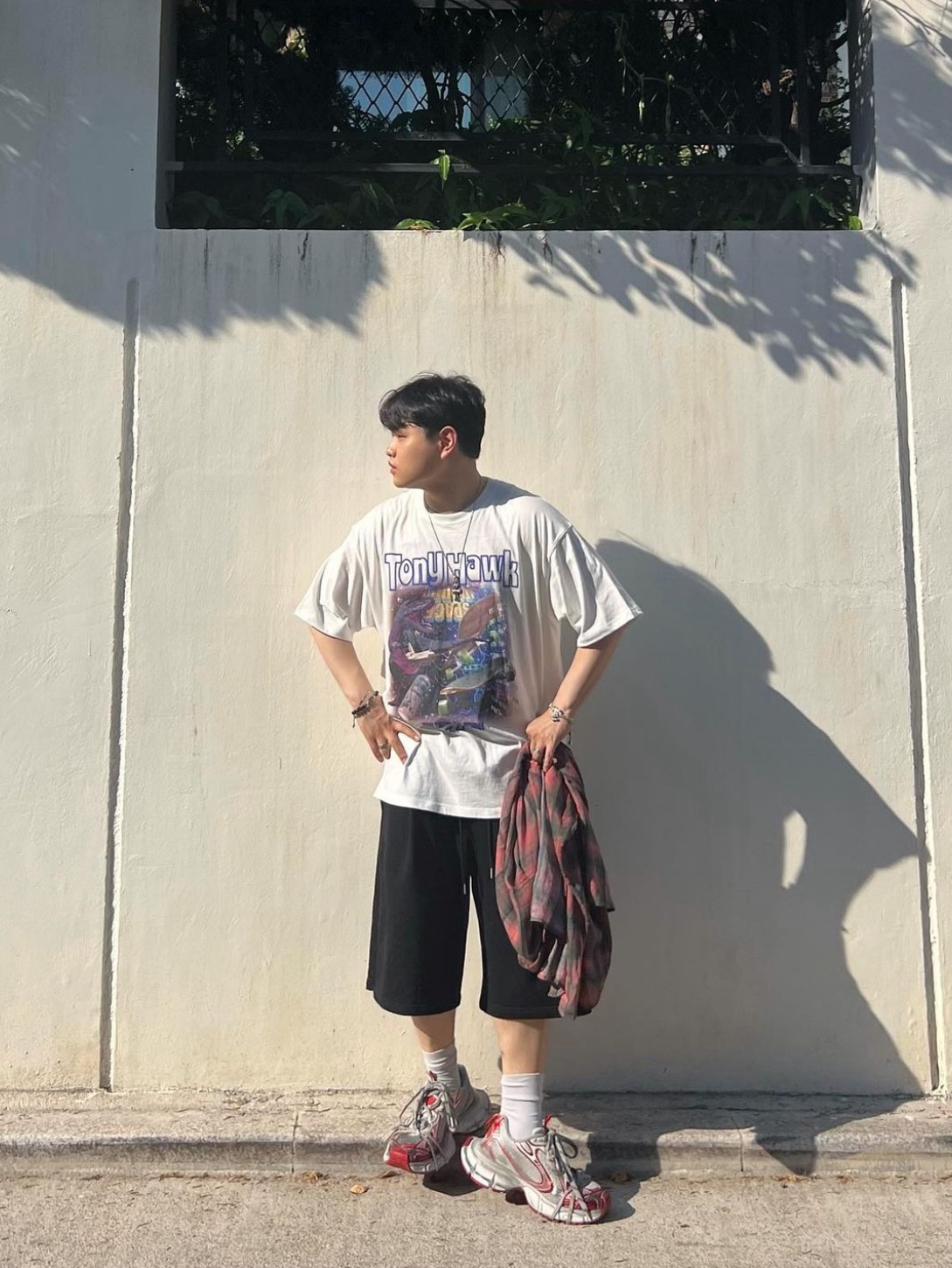 Balenciaga 3XL Sneakers White Red, Our Legacy Borrowed Shirt Big Lumbercheck Print 착용 스타일