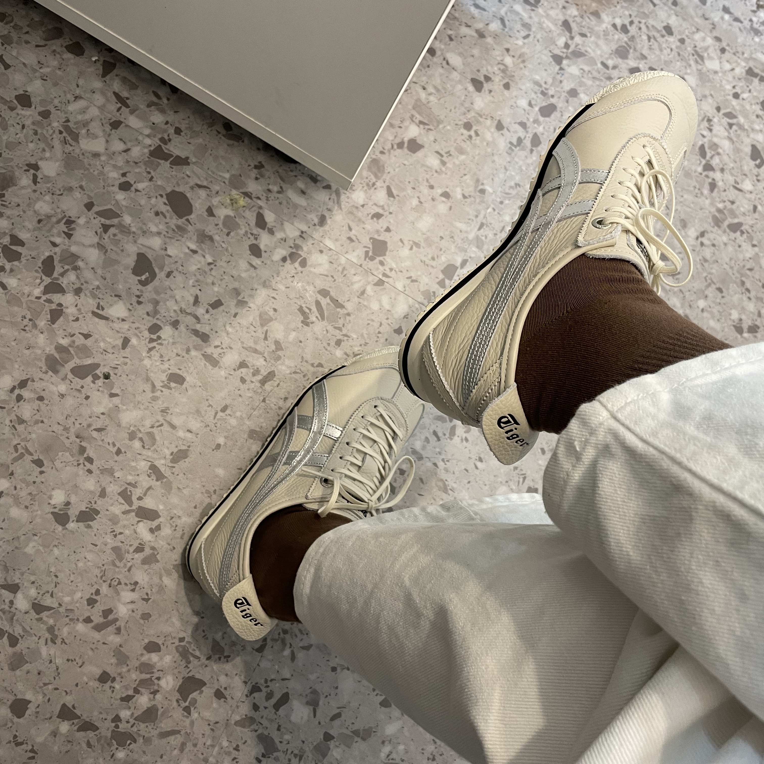 Onitsuka Tiger Mexico 66 SD Birch Silver 착용 스타일