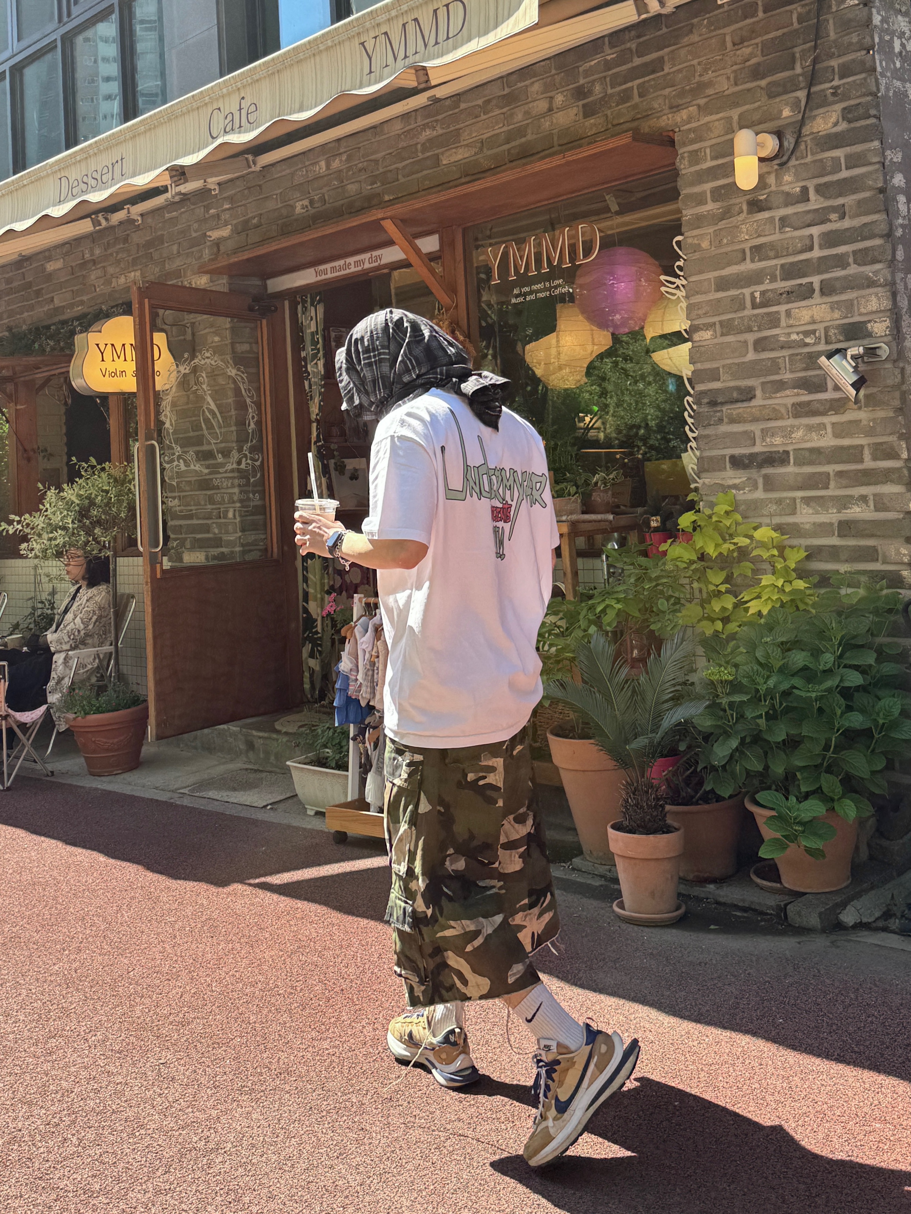 Project G/R Crashed Cap City Camo, Nike x Sacai VaporWaffle Sesame and Blue Void 착용 스타일 - 2