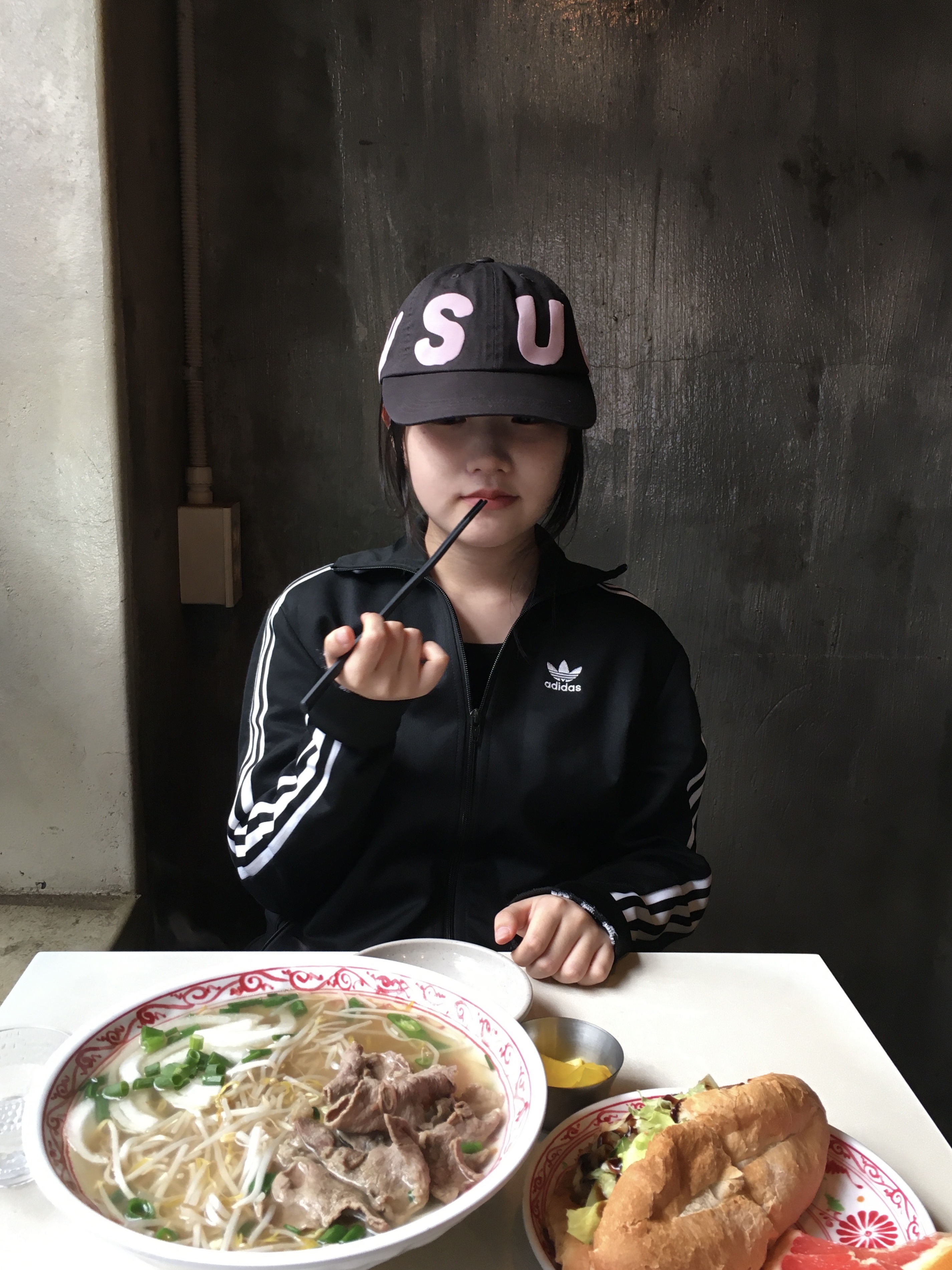 Adidas Adicolor Classic Beckenbauer Track Top Black - KR Sizing, Jansport Half Pint Mini Backpack Black 착용 스타일 - 3