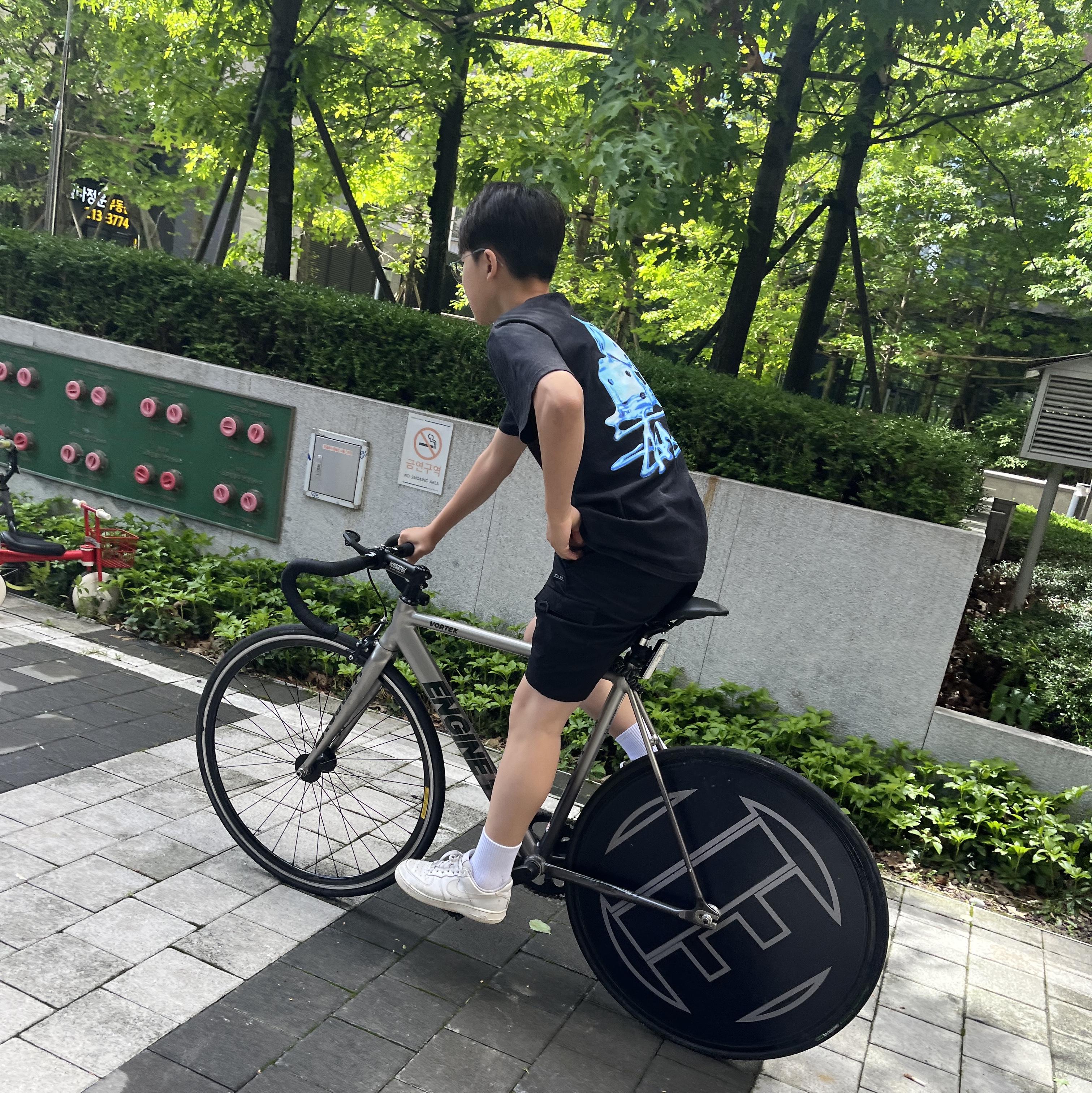 Nike Air Force 1 '07 Low White, (GS) Nike Cortez Basic SL White Pink Prime 착용 스타일 - 8