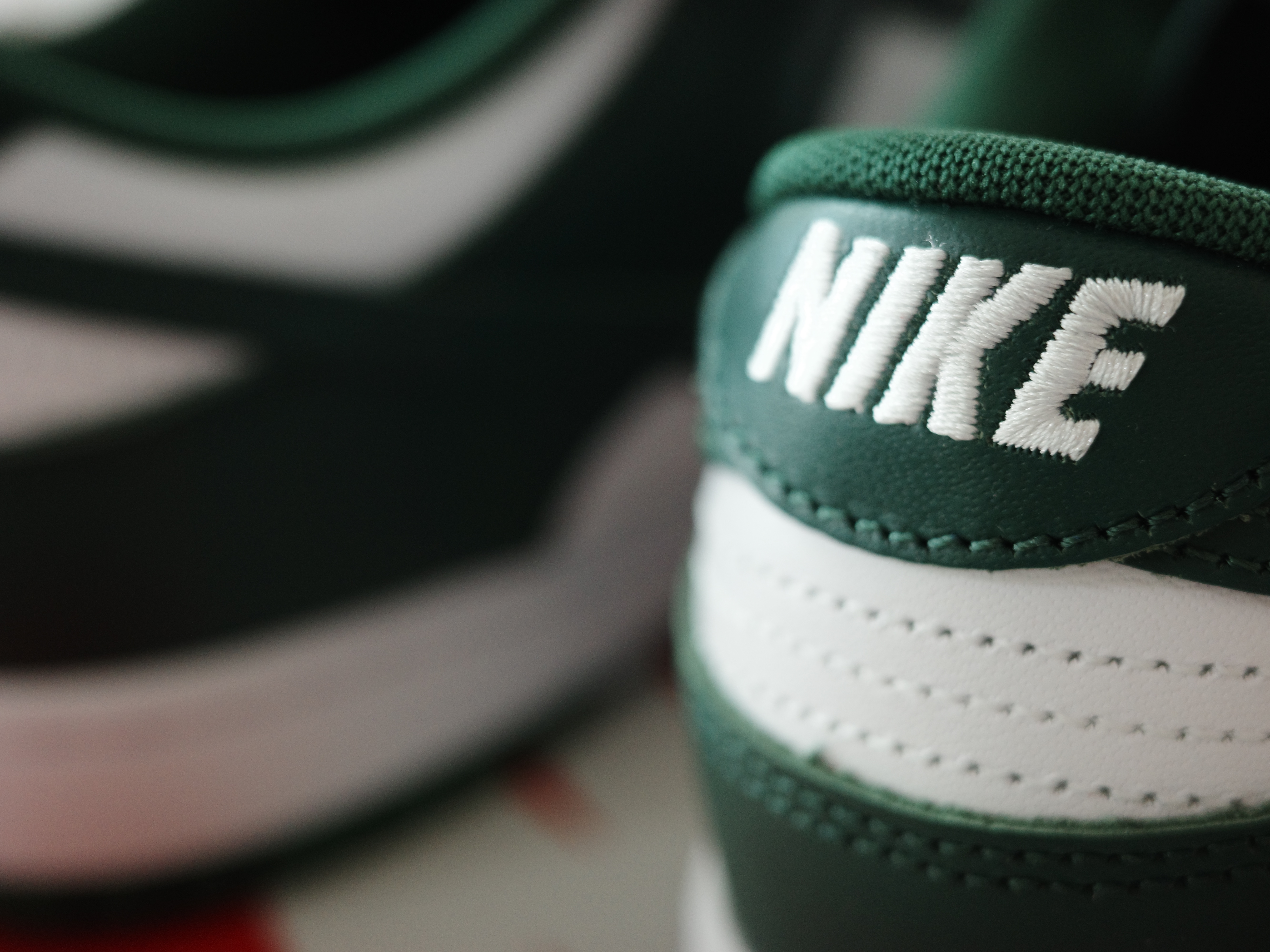 Nike Dunk Low Retro Varsity Green 착용 스타일 - 2