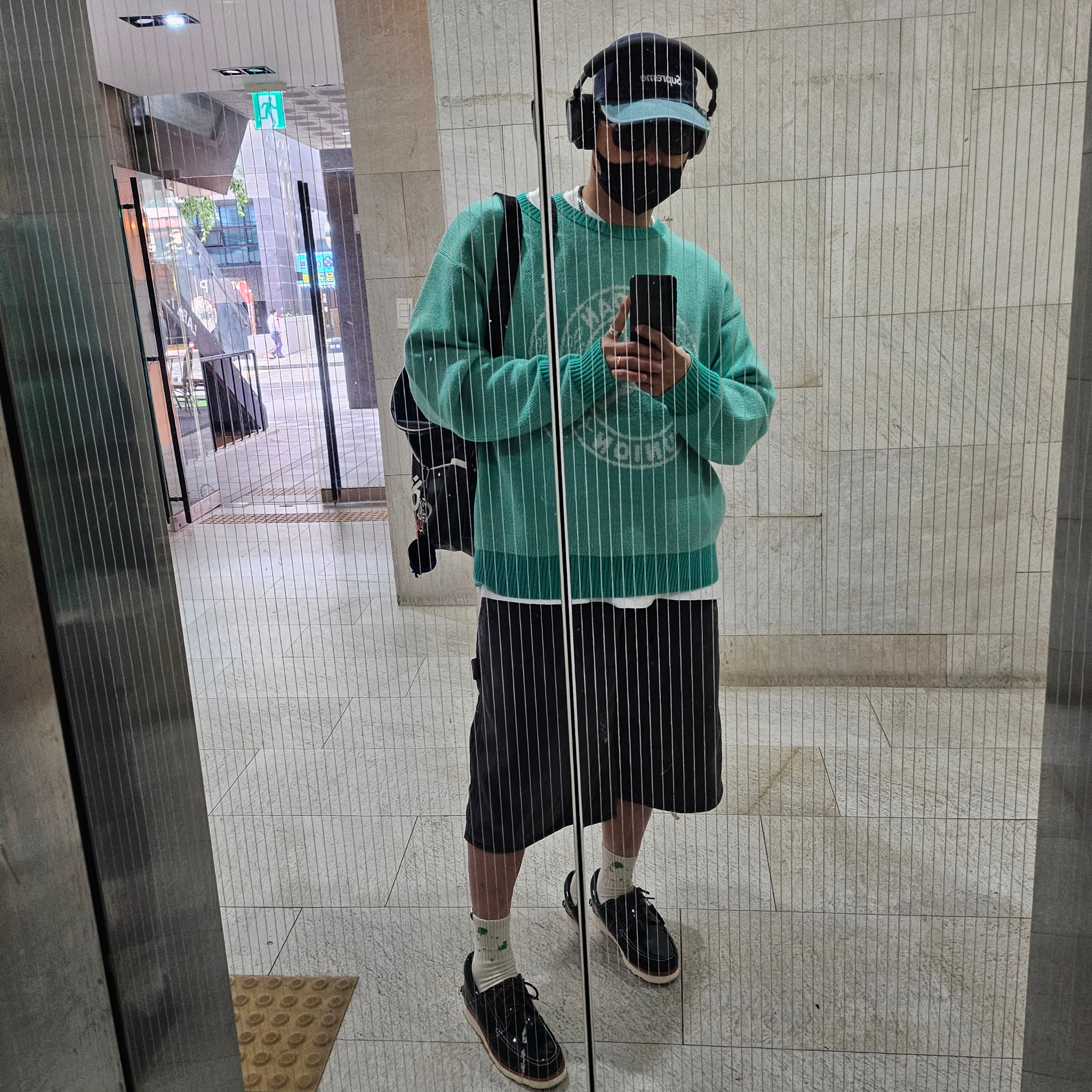 Supreme Pigment 2-Tone Camp Cap Navy - 24SS, Jordan x Union Sweater Kinetic Green - Asia 착용 스타일 - 1