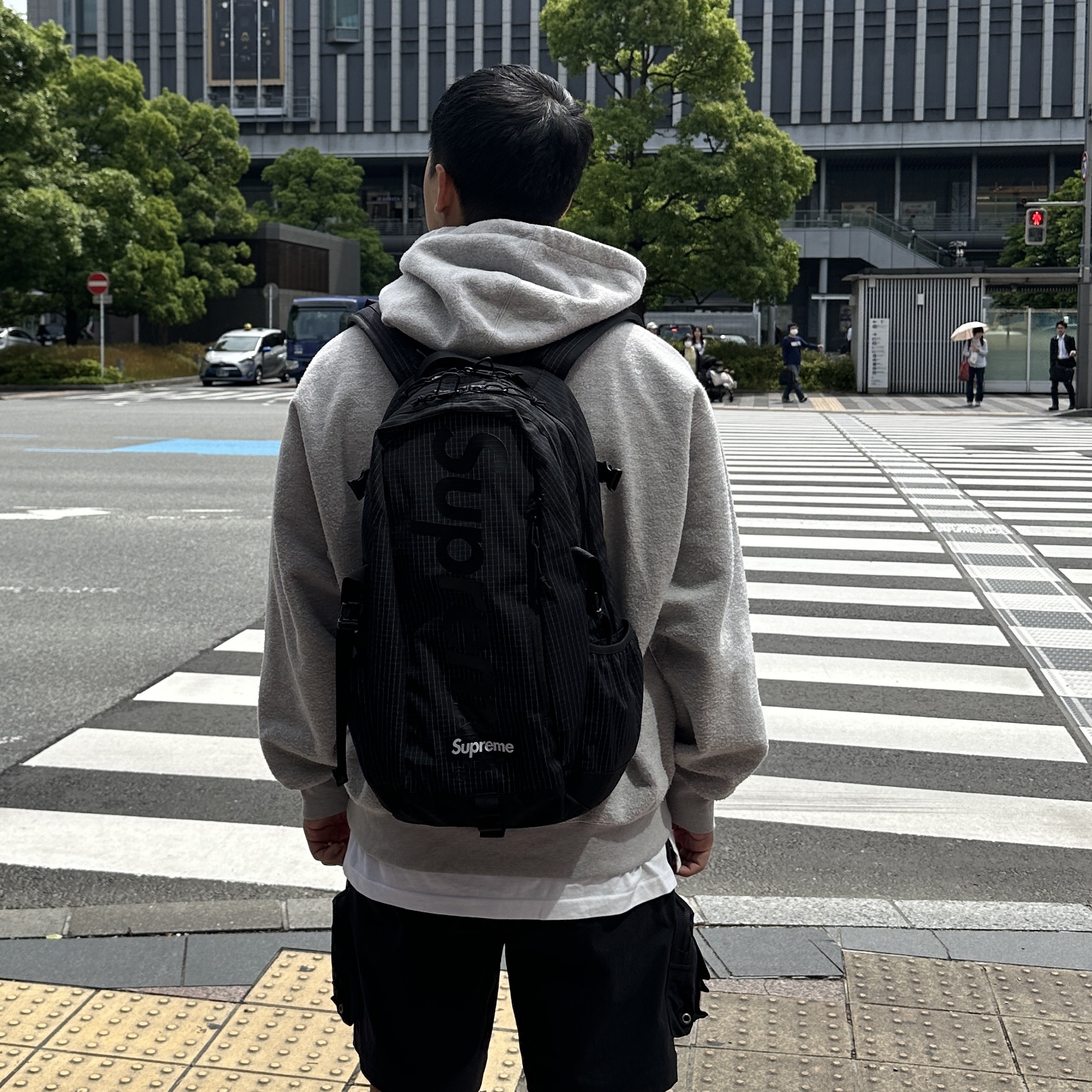Supreme Backpack Black - 24SS 착용 스타일