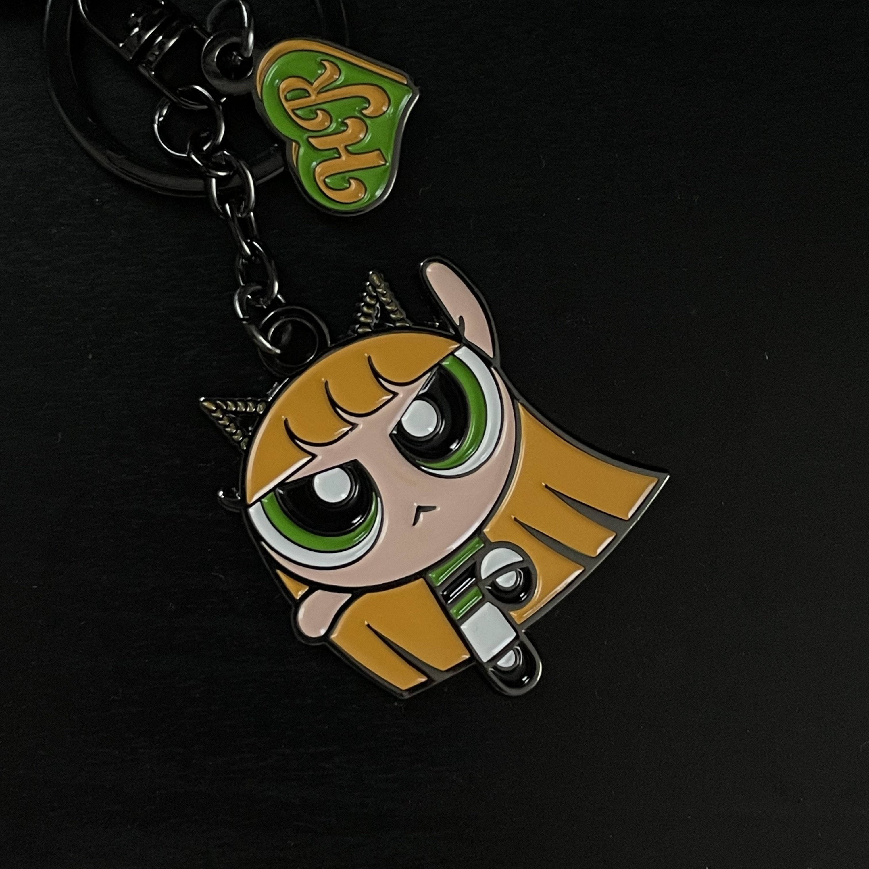 NewJeans x The Powerpuff Girls Metal Keyring Haerin 착용 스타일