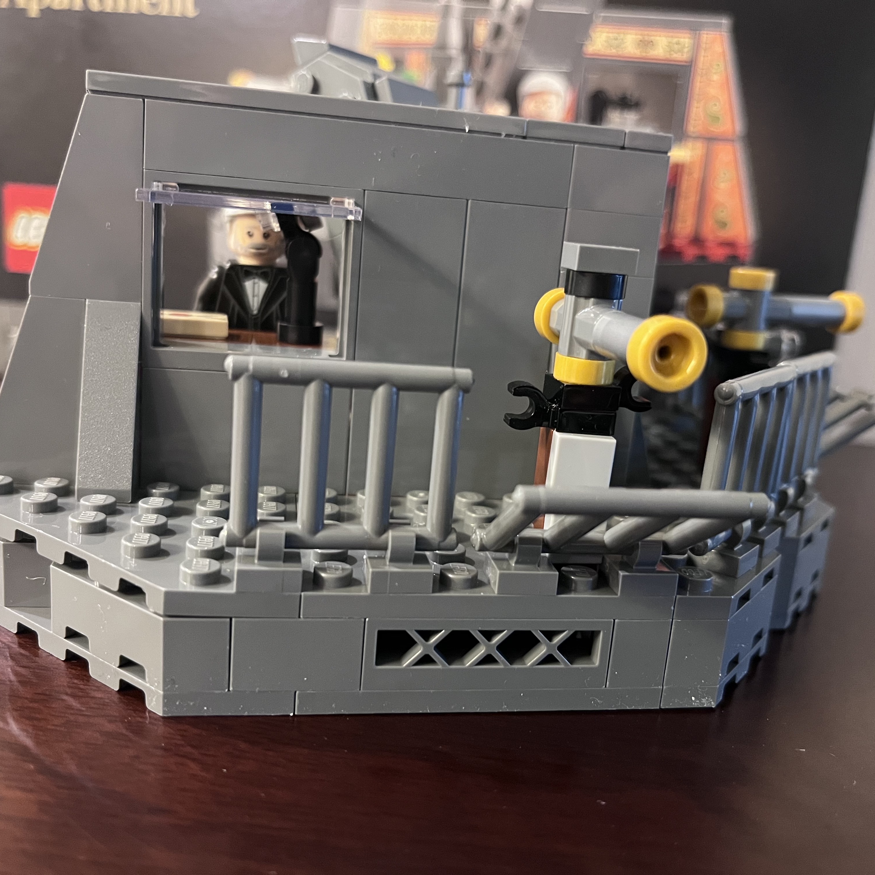 Lego Eiffel’s Apartment 착용 스타일 - 3