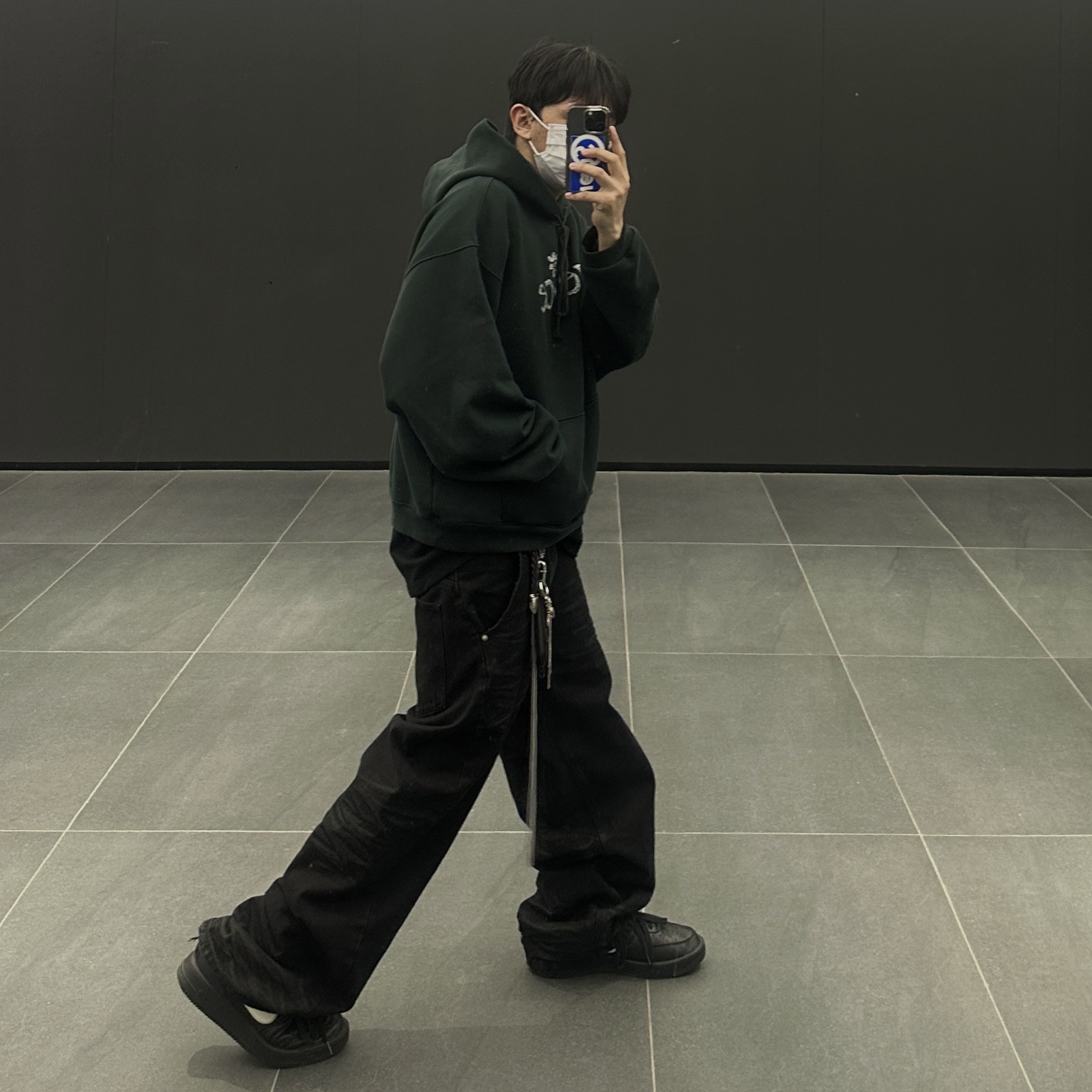 ERL Venice Hoodie Black, Nike x Ambush Air Force 1 Low SP Black 착용 스타일 - 4